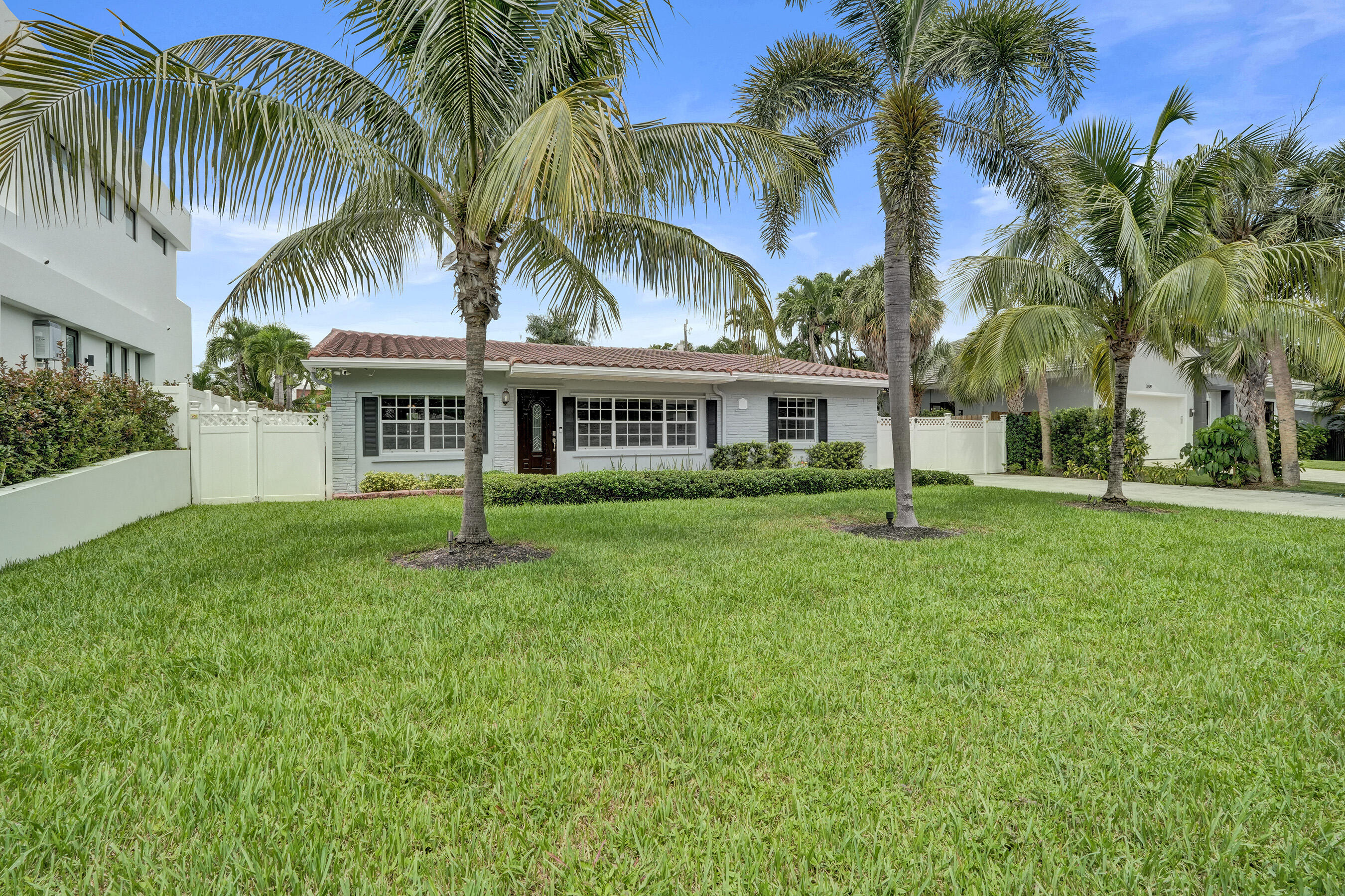 3207 Leigh Rd Pompano Beach, FL 33062