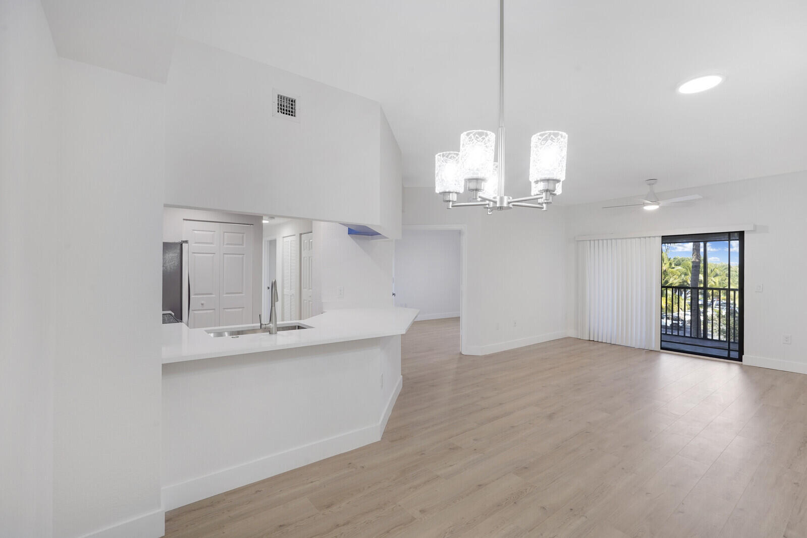 2724 Anzio Ct #305