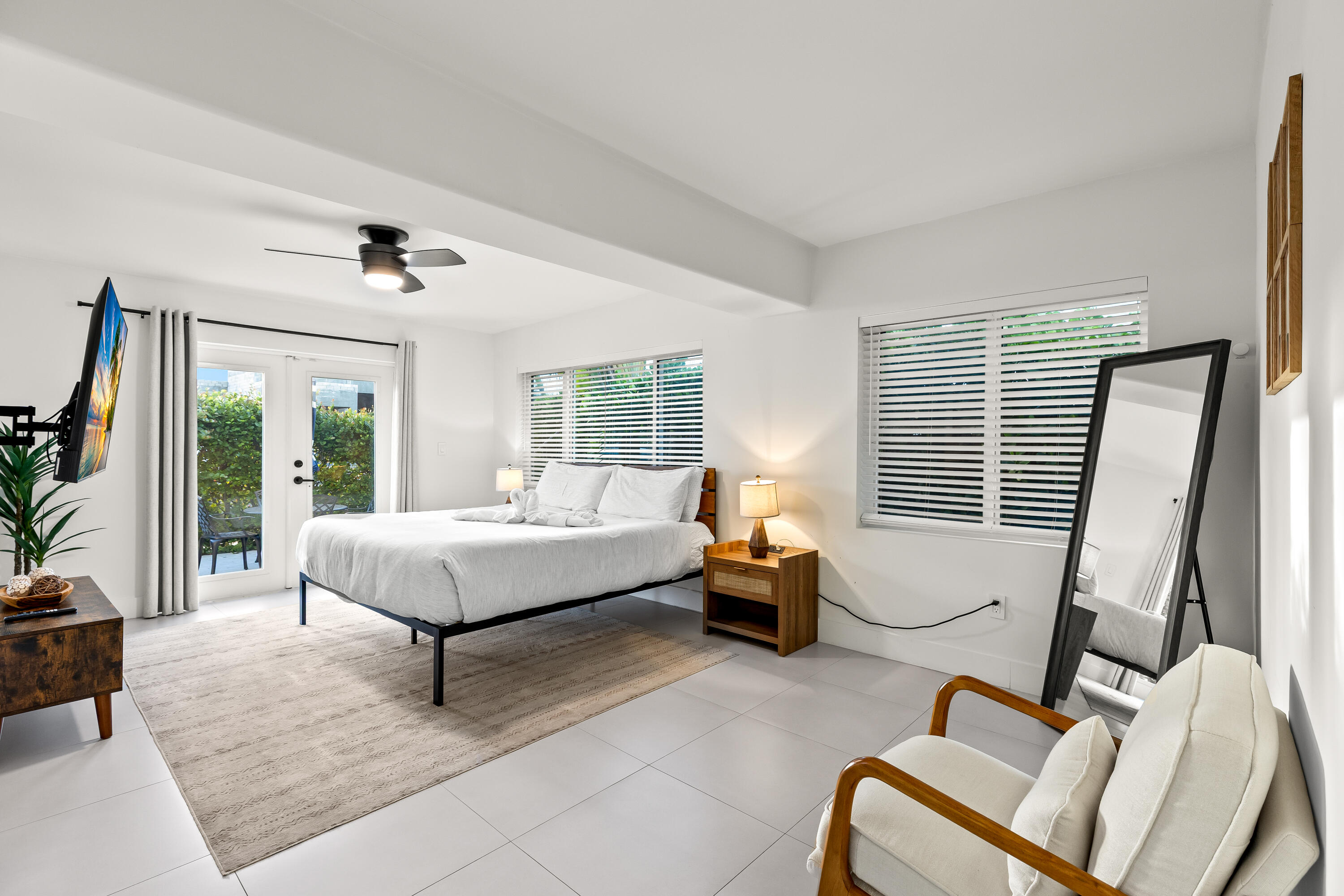 2417 NE 19th Ave Wilton Manors, FL 33305