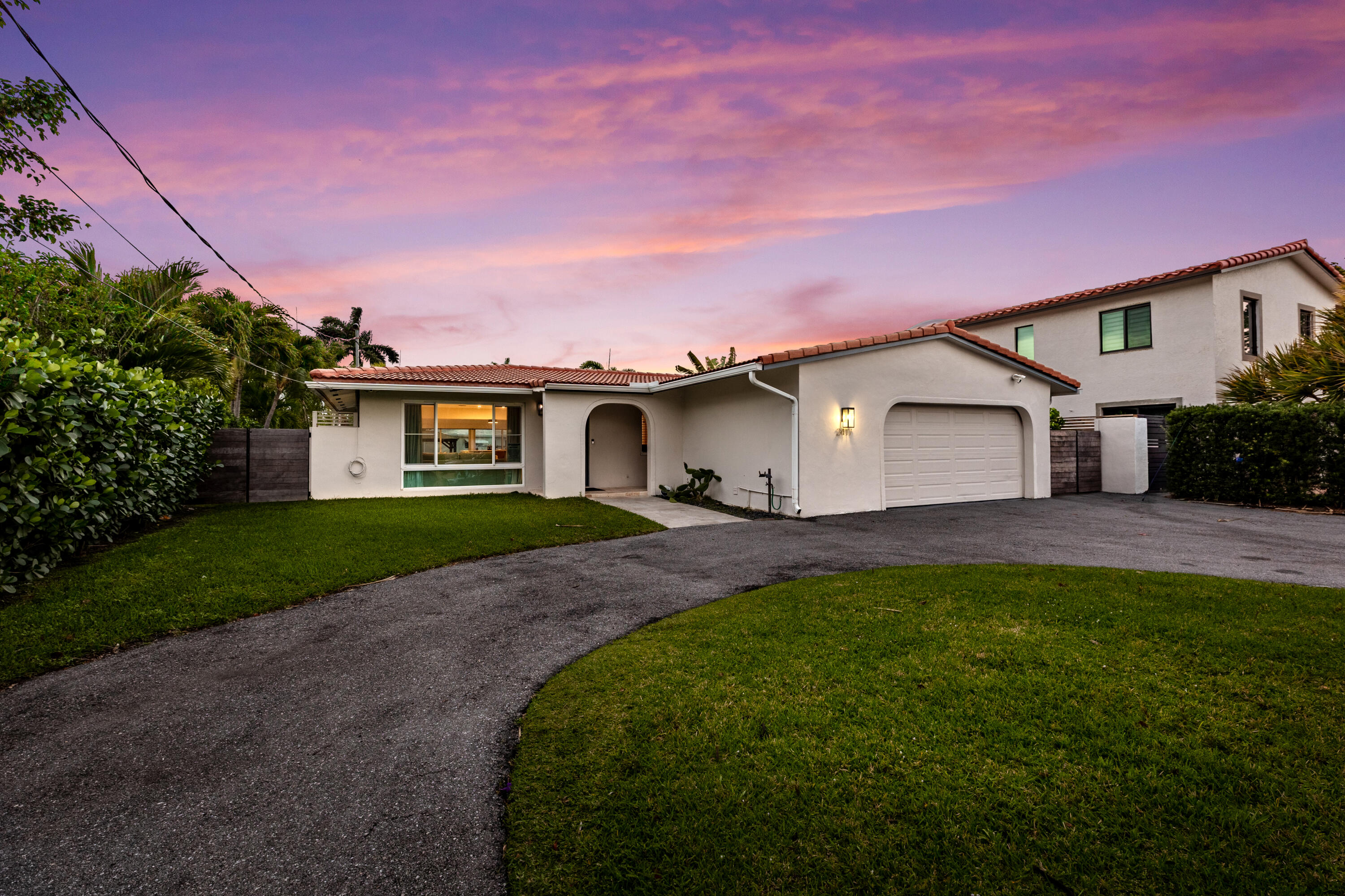 2417 NE 19th Ave Wilton Manors, FL 33305