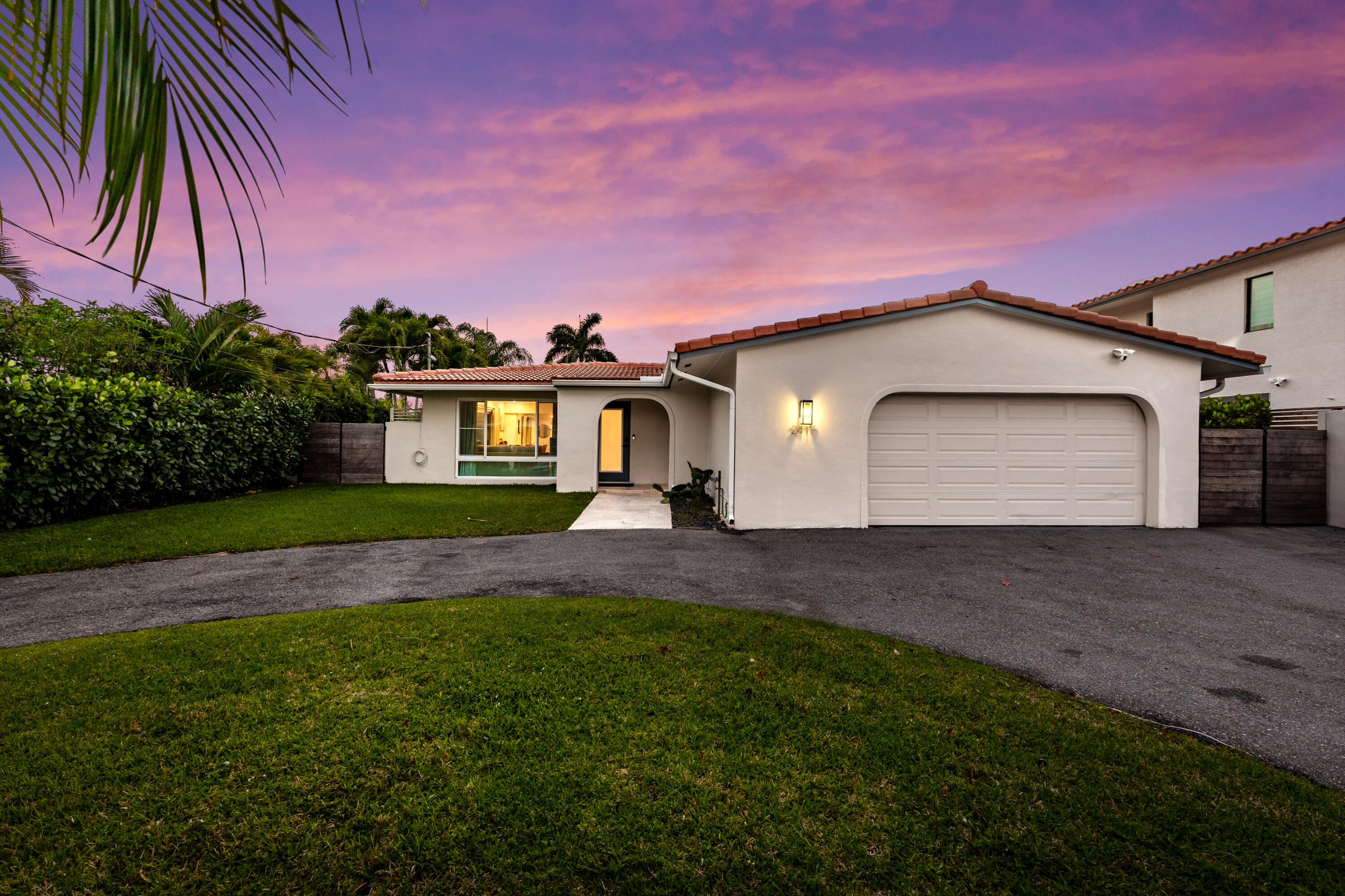 2417 NE 19th Ave Wilton Manors, FL 33305