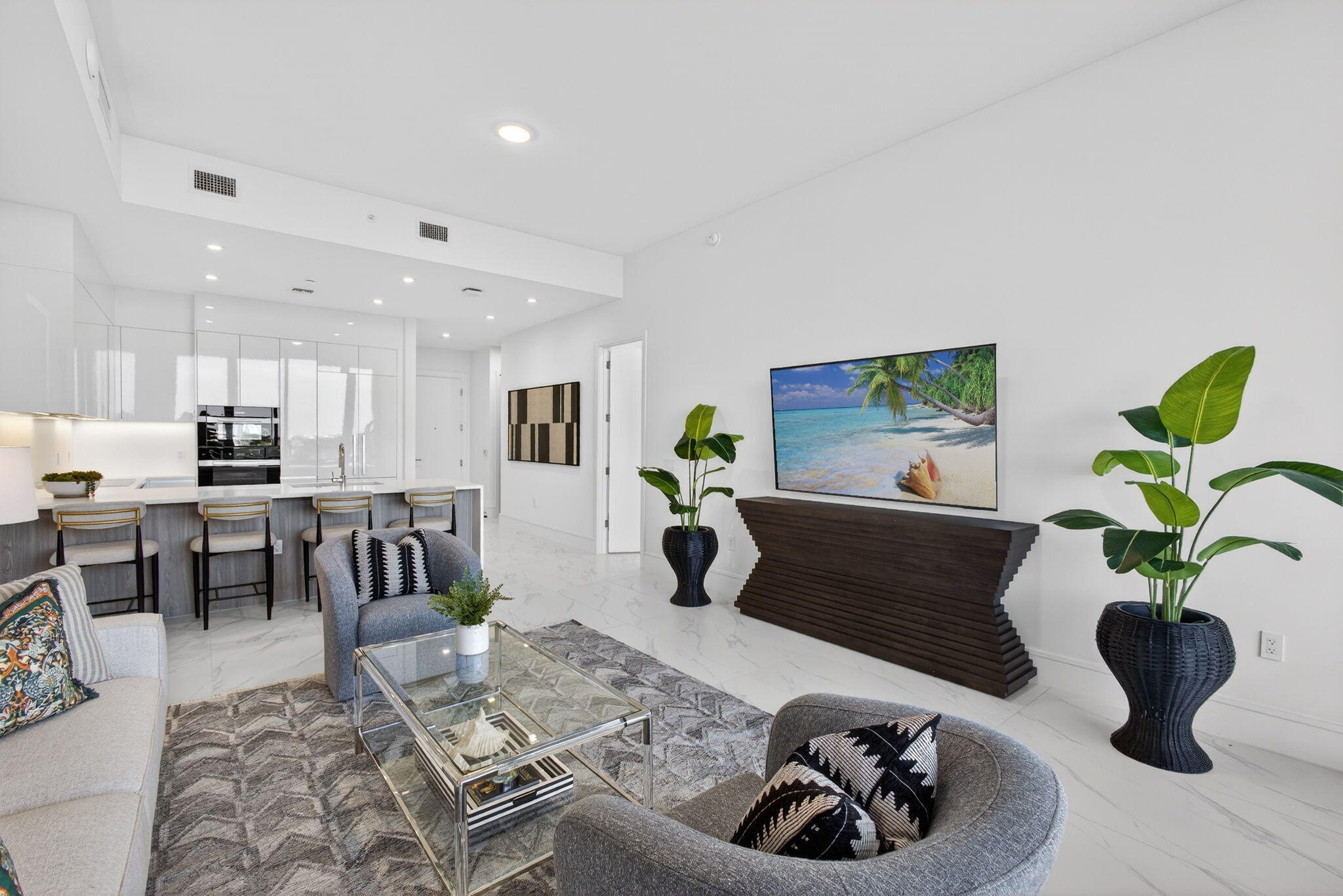 220 Lake Shr Dr #609 Lake Park, FL 33403