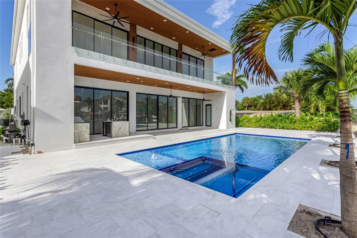 2 Sunset Pompano Beach, FL 33062