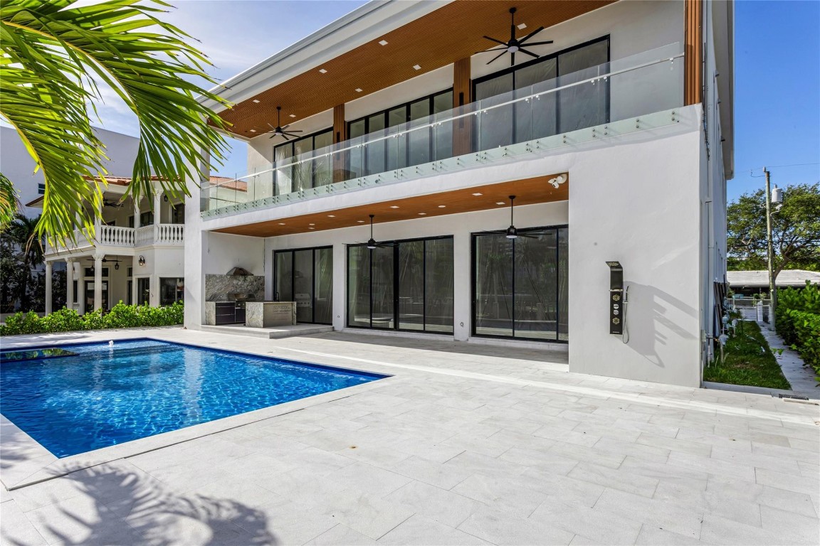 2 Sunset Pompano Beach, FL 33062