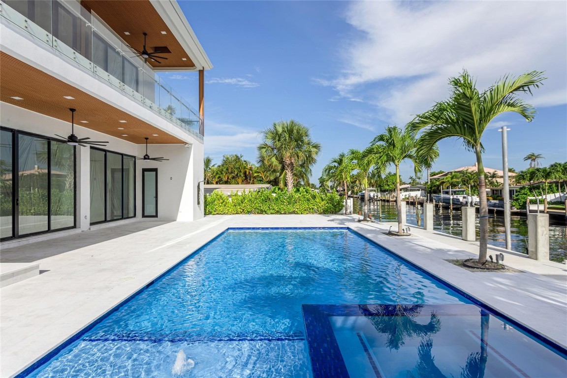 2 Sunset Pompano Beach, FL 33062