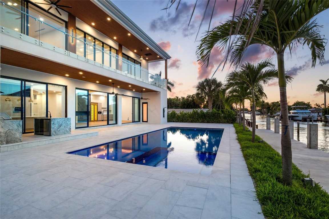 2 Sunset Pompano Beach, FL 33062