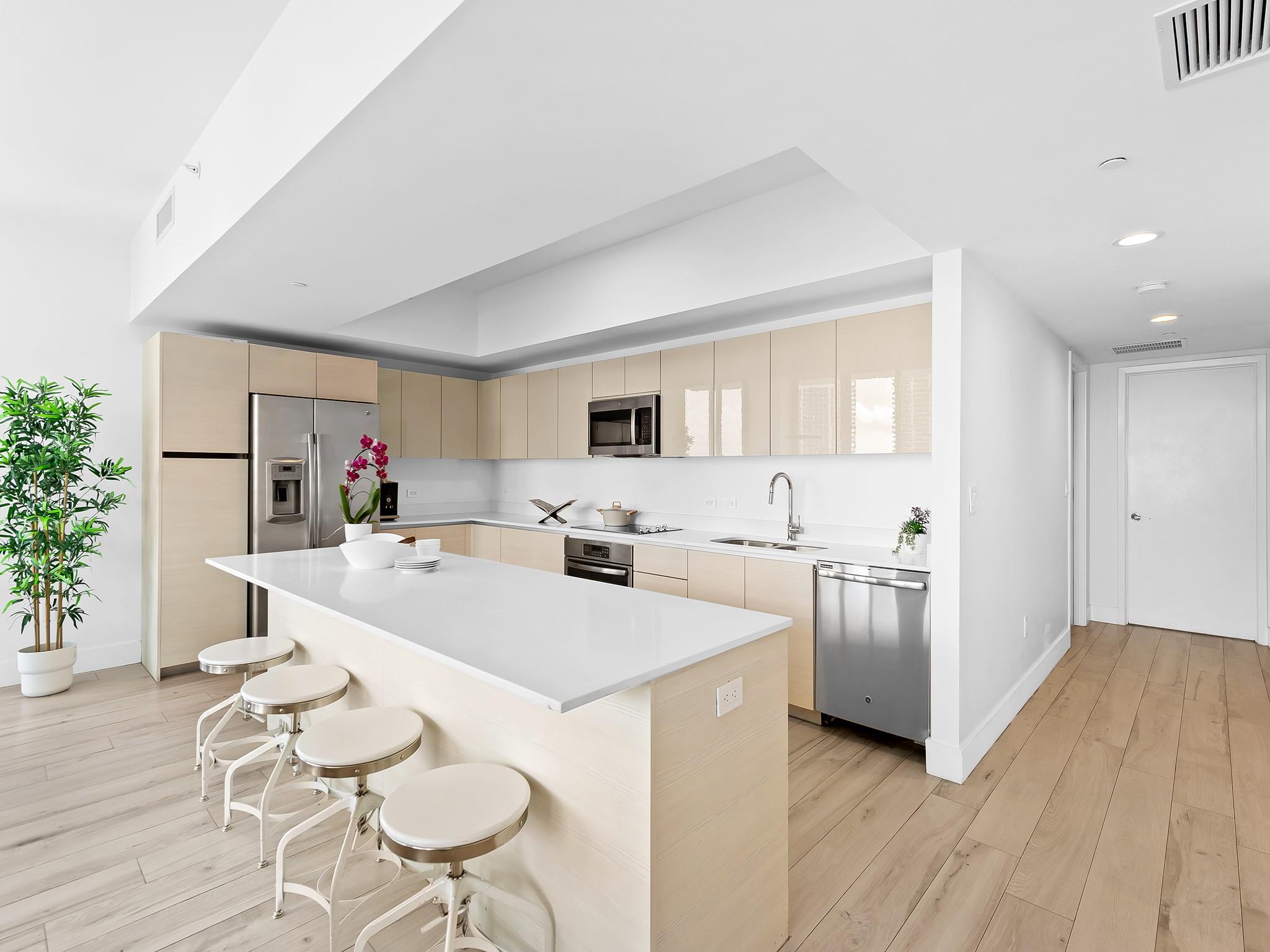 image Beachwalk Condominium11