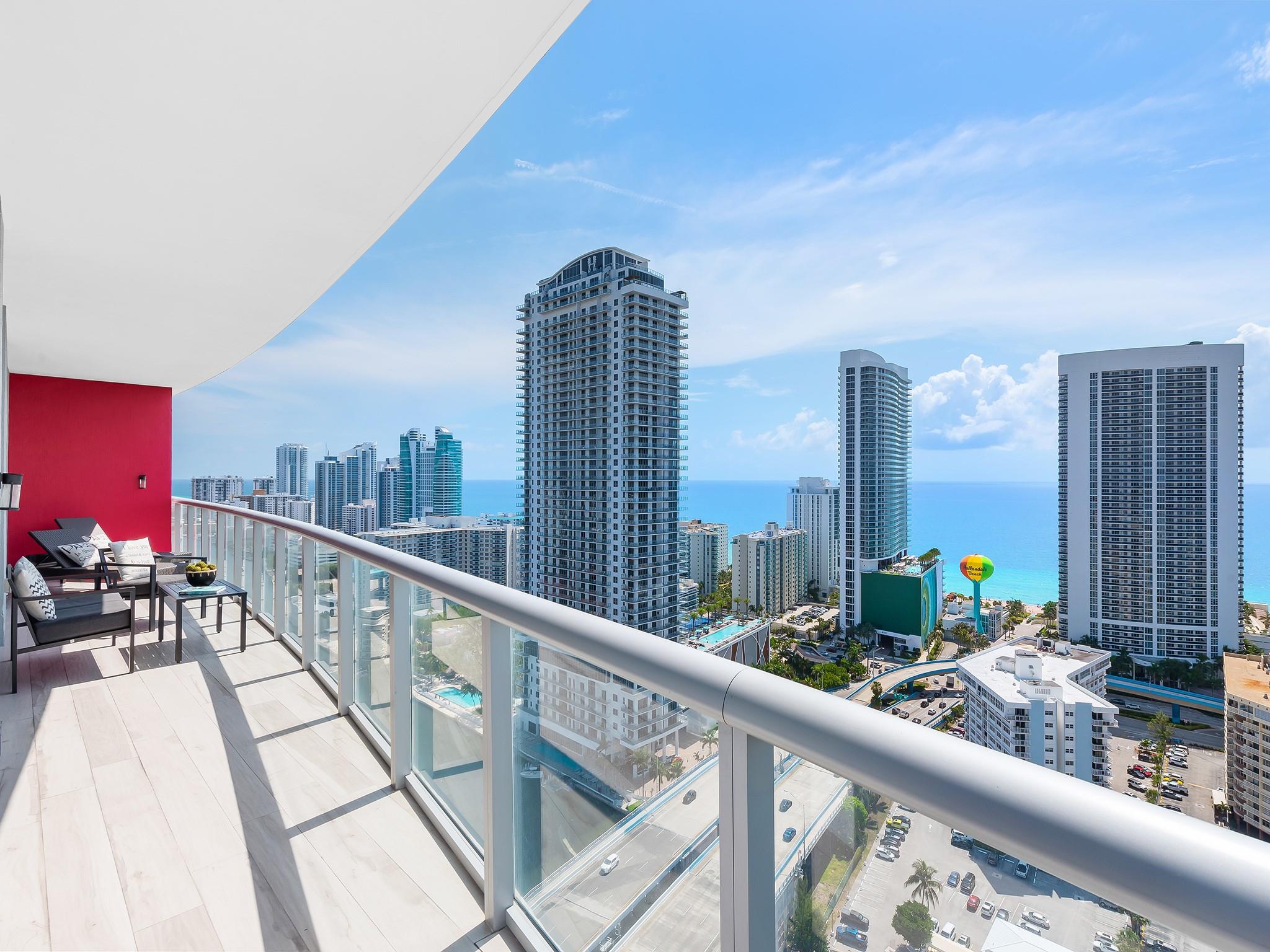 image Beachwalk Condominium2