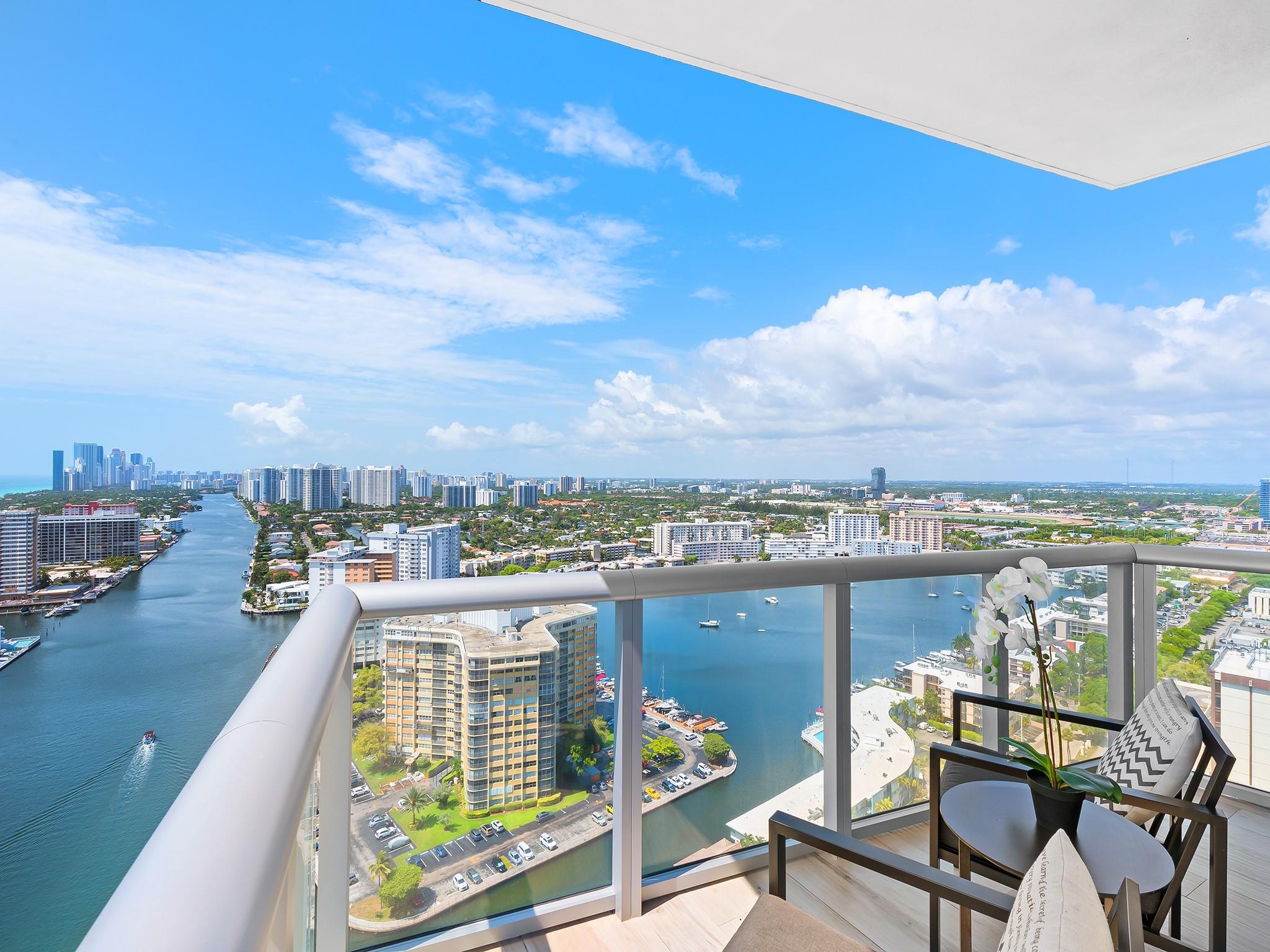 image Beachwalk Condominium7