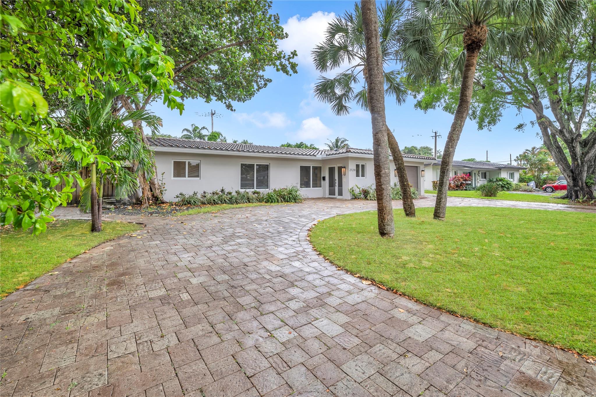 2120 NE 34th Ct,Lighthouse Point, FL 33064