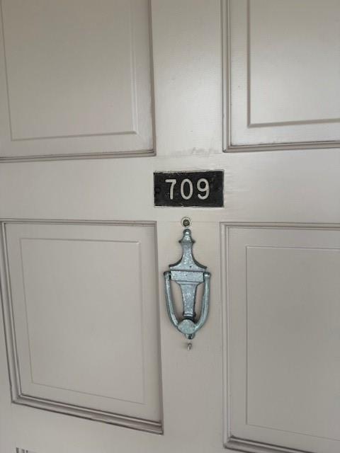 3250 N Palm Aire Dr #709