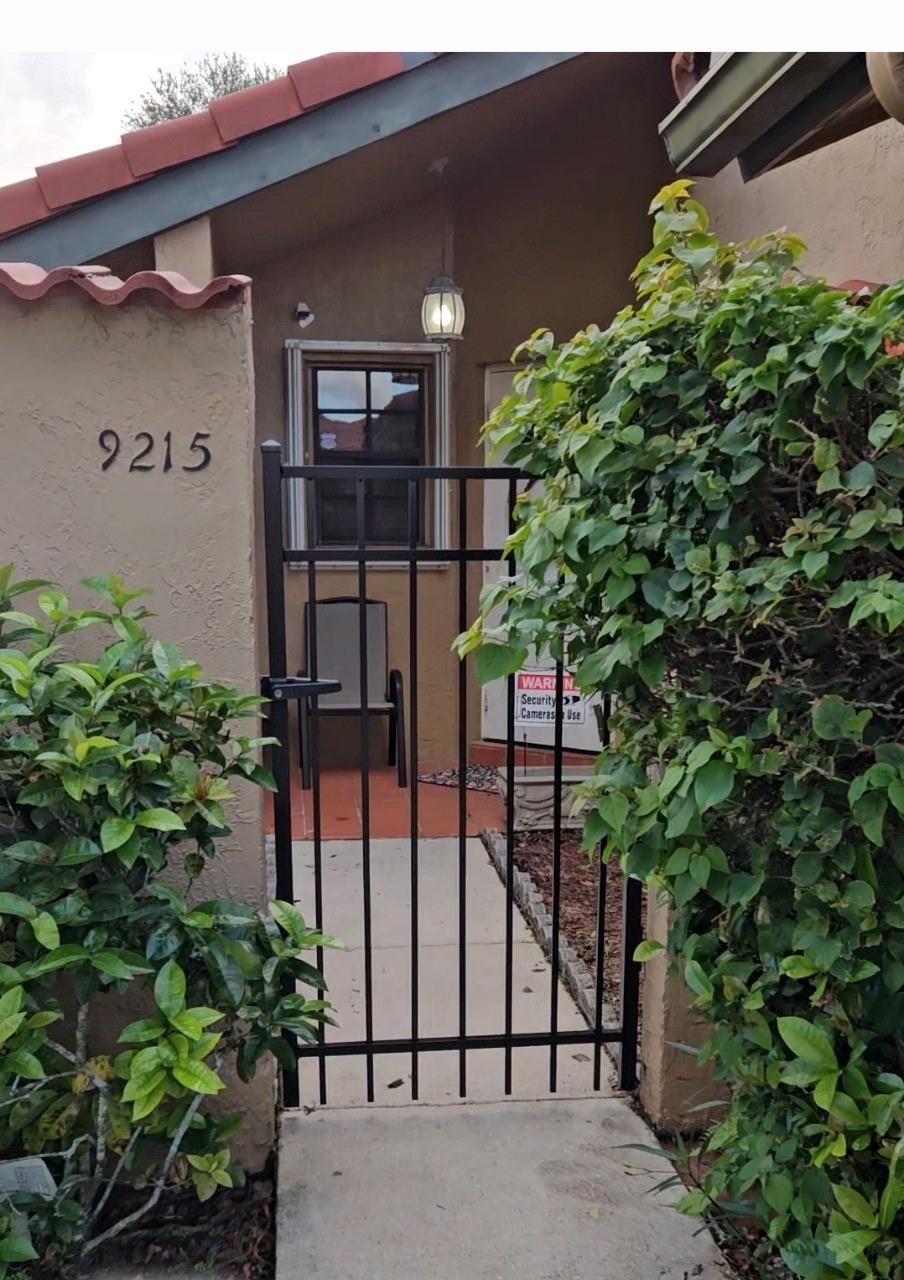 9215 W Sunrise Blvd