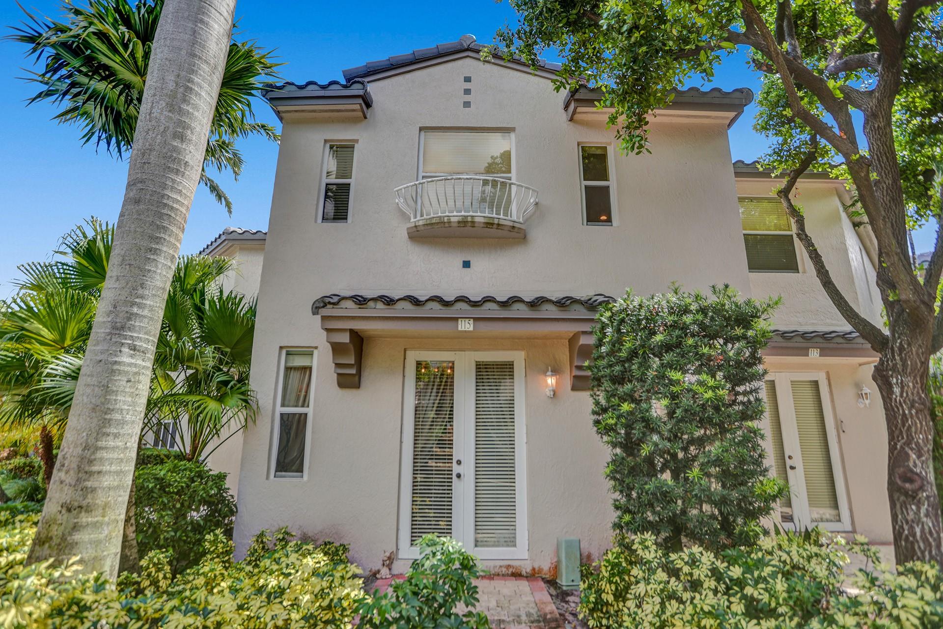 1900 Oceanwalk Ln #115