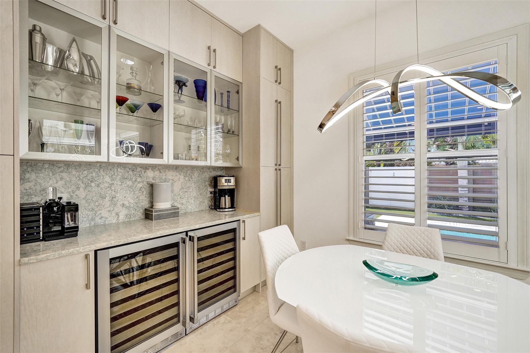 517 NE 11th Ave Fort Lauderdale, FL 33301