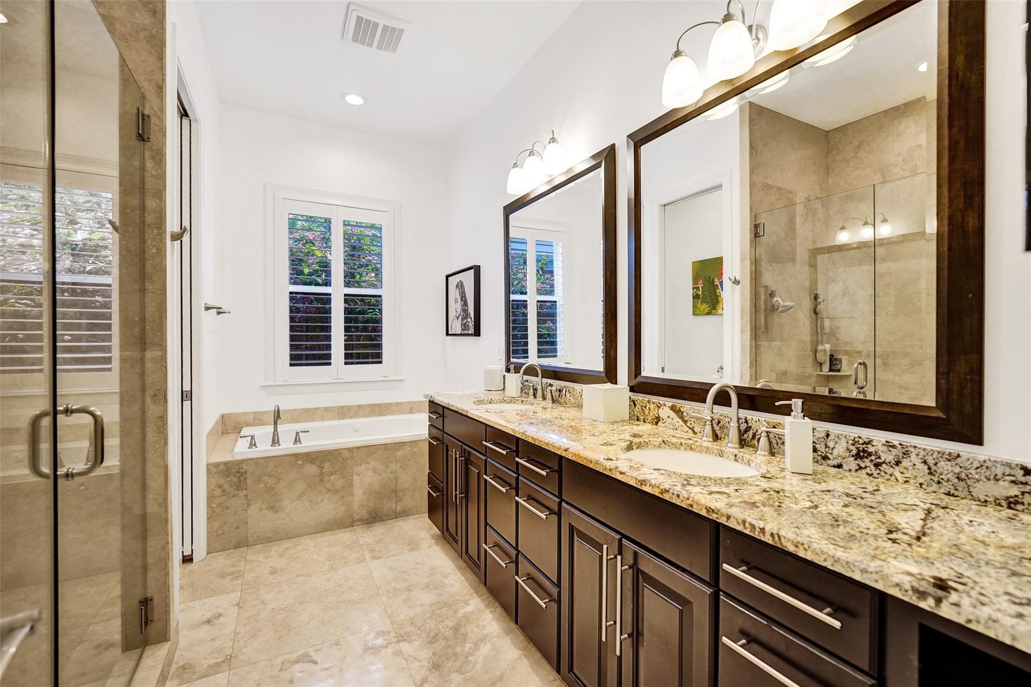 517 NE 11th Ave Fort Lauderdale, FL 33301