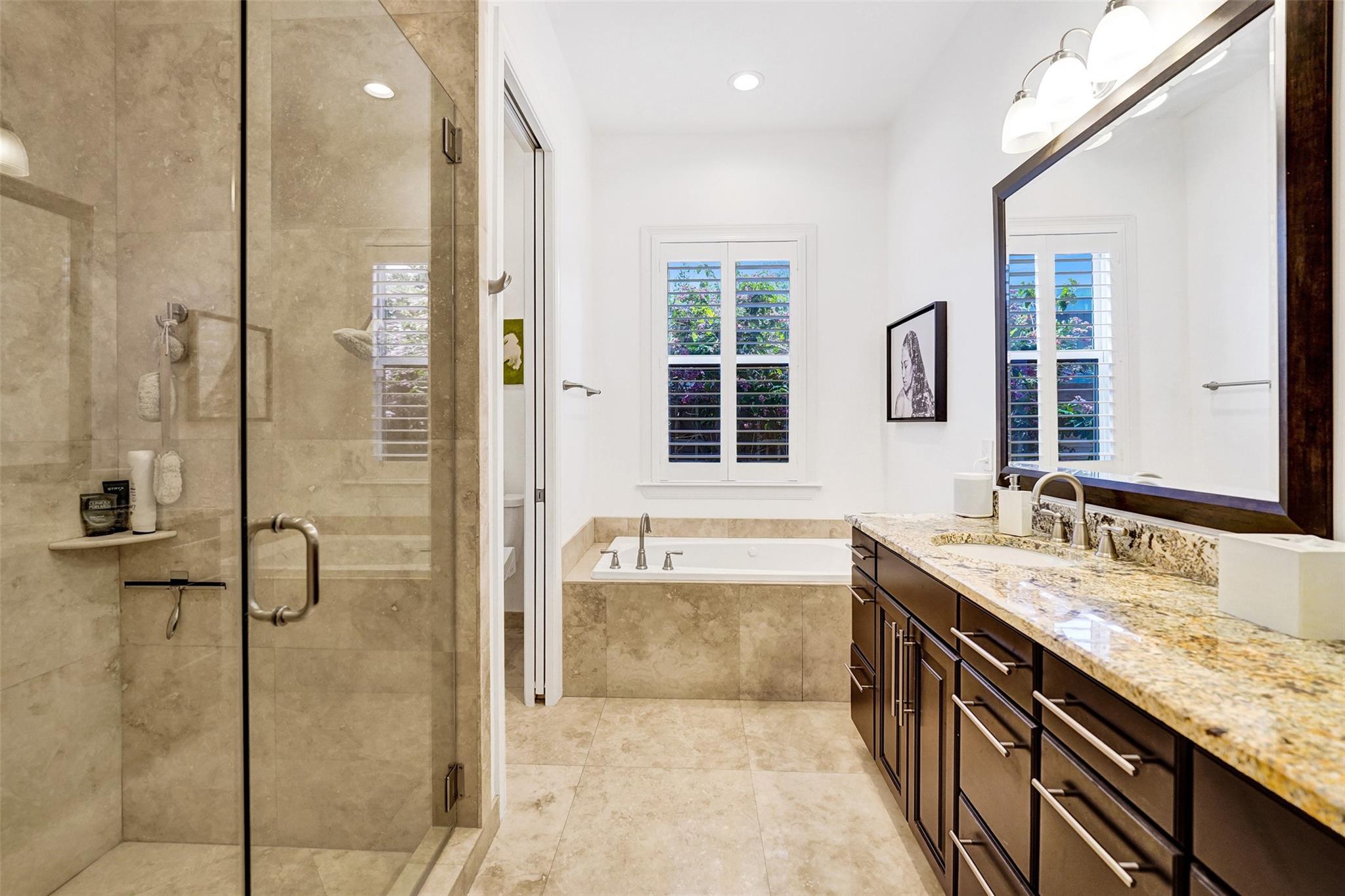 517 NE 11th Ave Fort Lauderdale, FL 33301