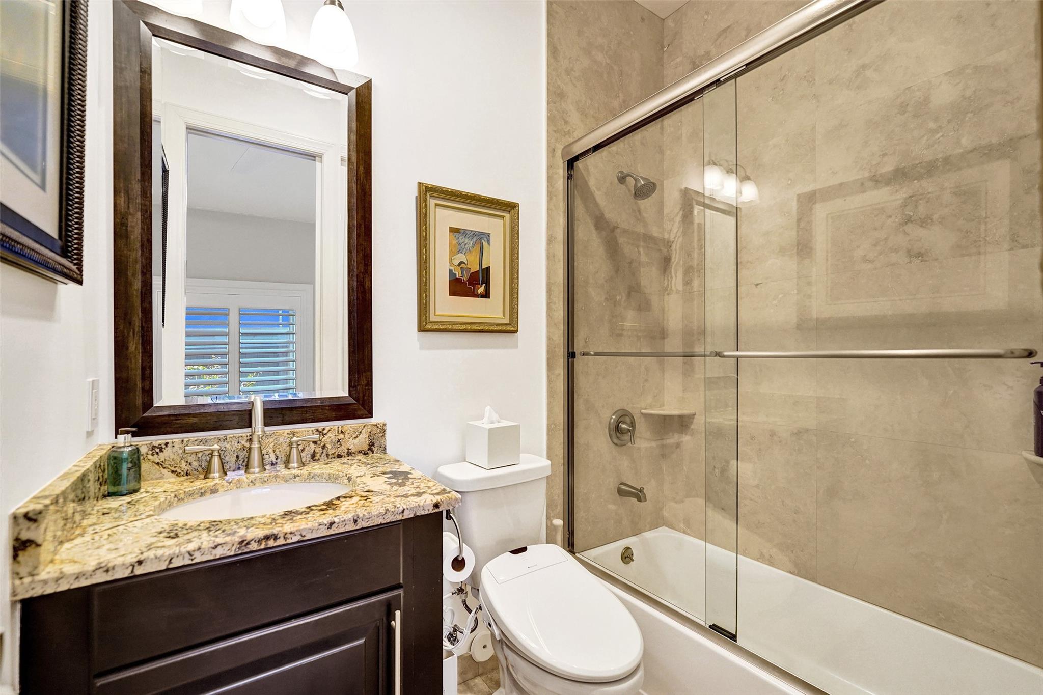 517 NE 11th Ave Fort Lauderdale, FL 33301