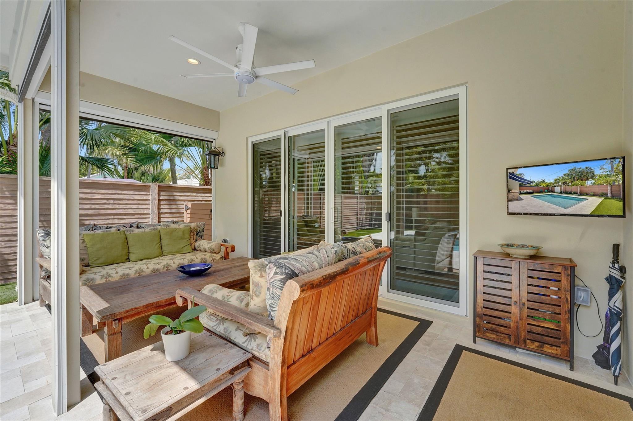 517 NE 11th Ave Fort Lauderdale, FL 33301