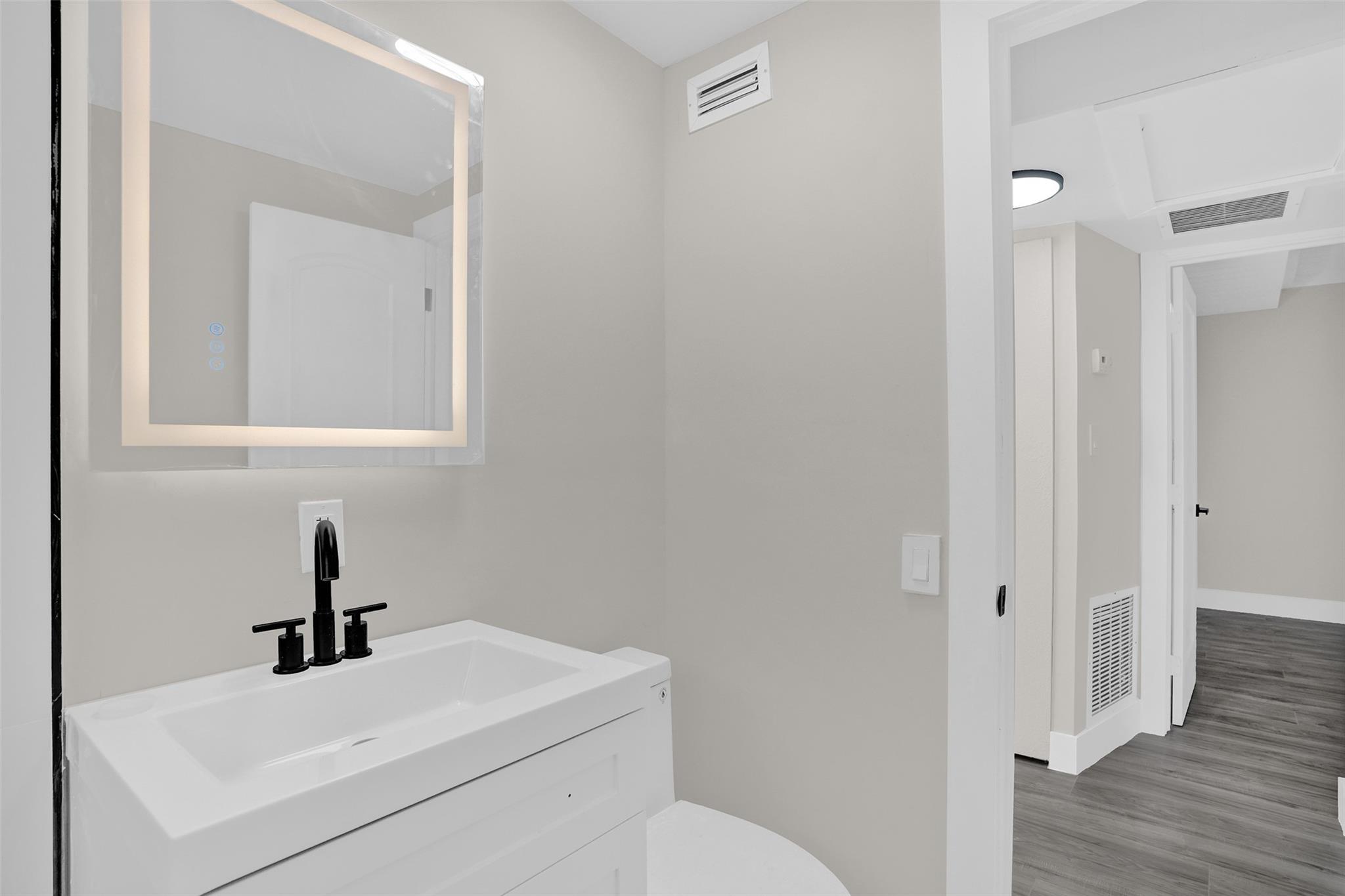 3024 SW 10th St Fort Lauderdale, FL 33312