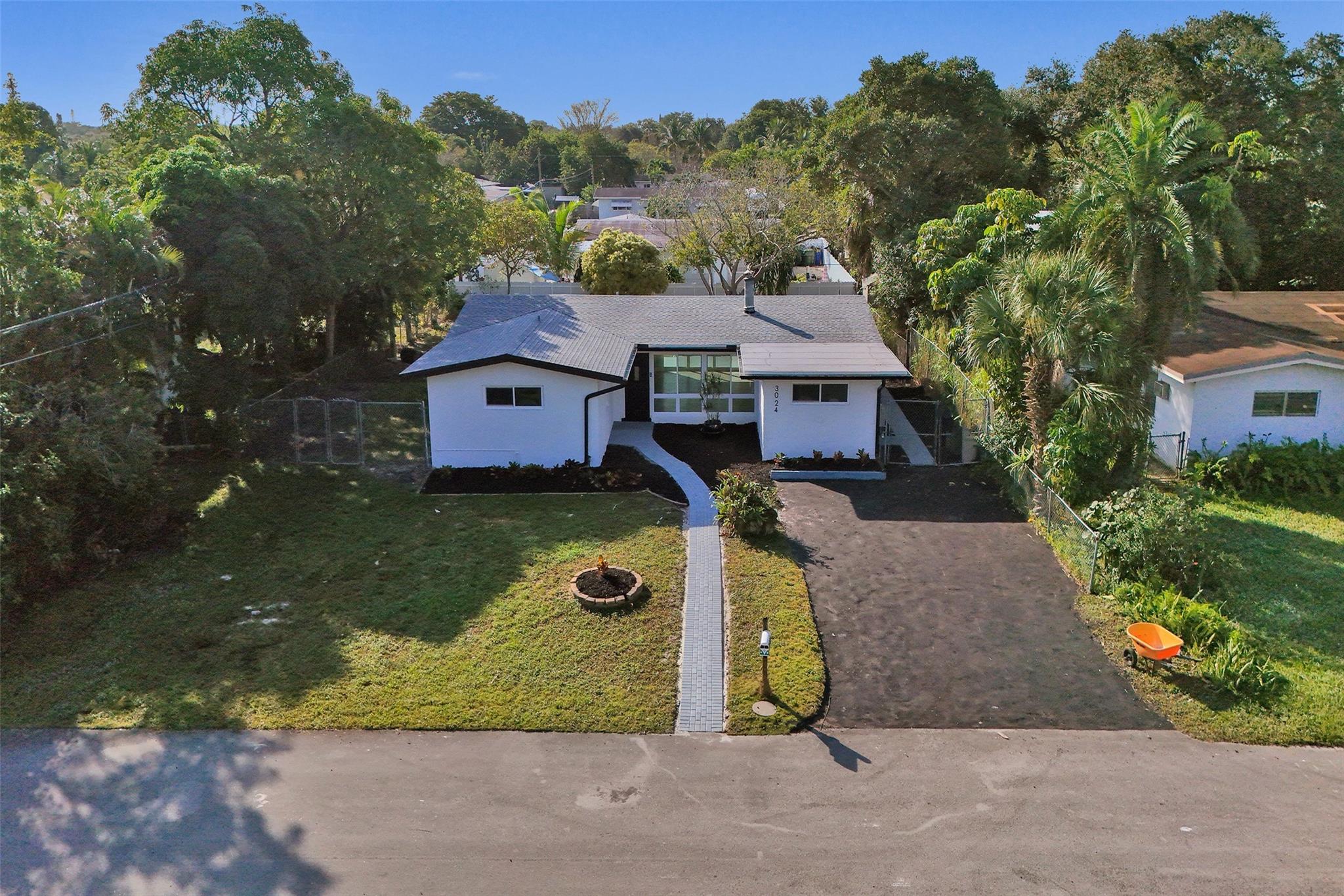 3024 SW 10th St Fort Lauderdale, FL 33312