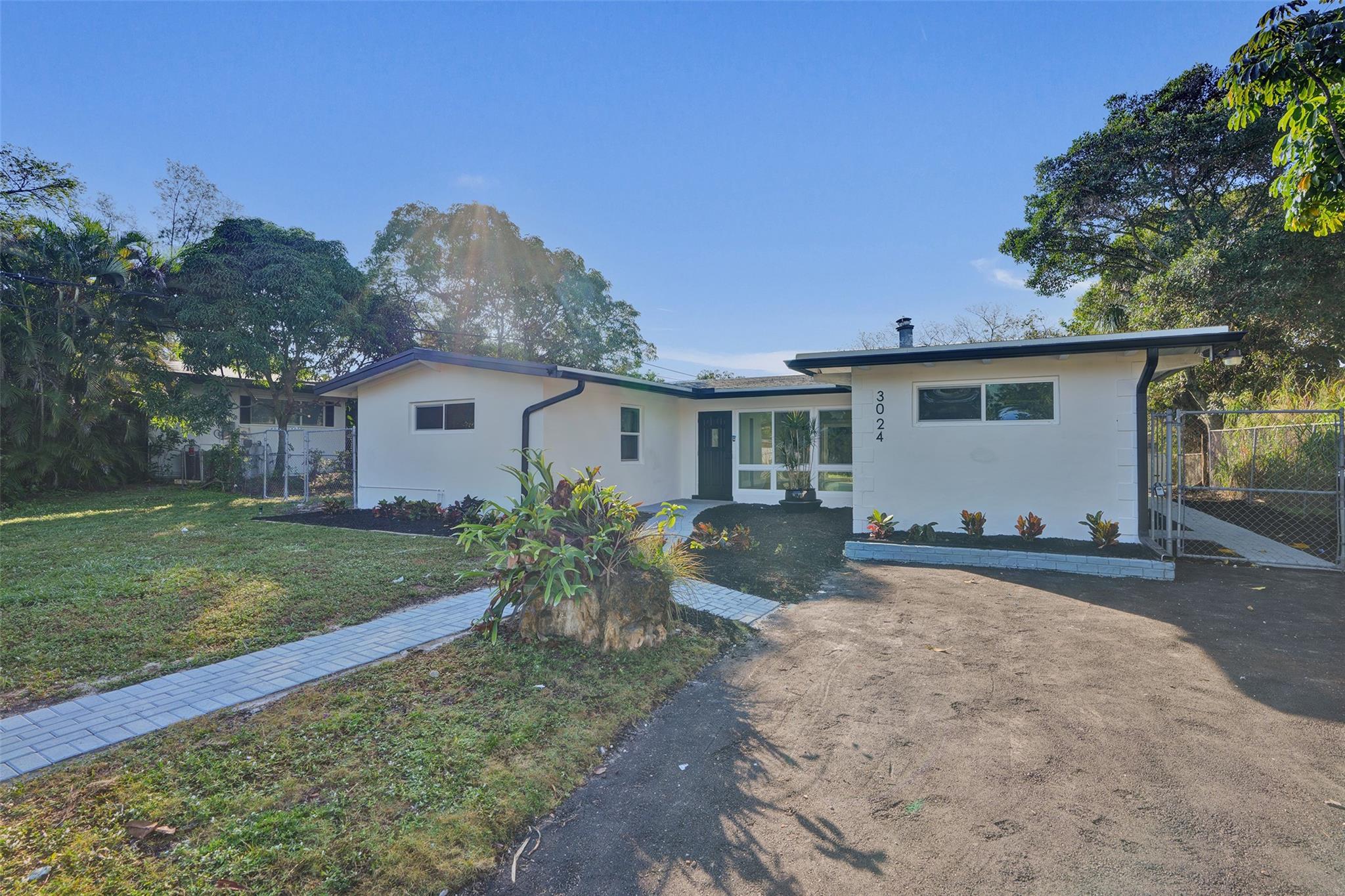 3024 SW 10th St Fort Lauderdale, FL 33312