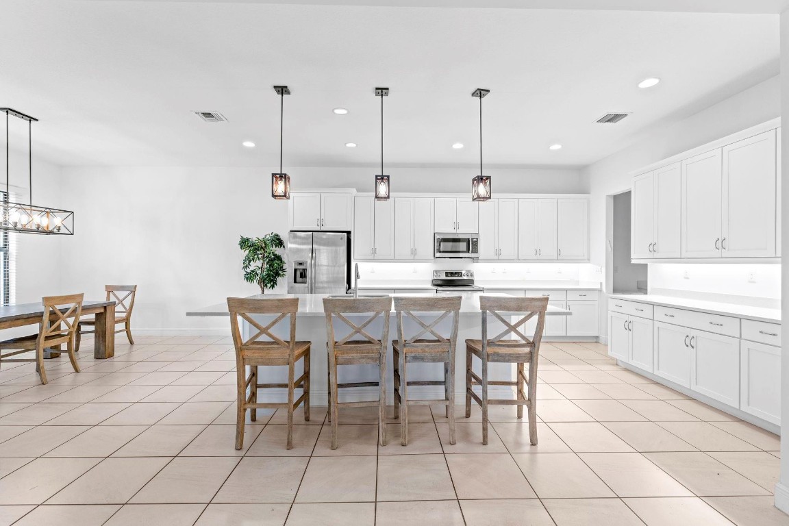 8870 NW 37th Coral Springs, FL 33065