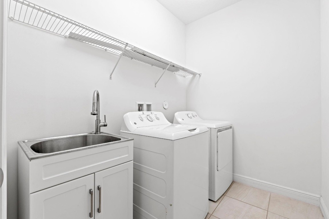 8870 NW 37th Coral Springs, FL 33065