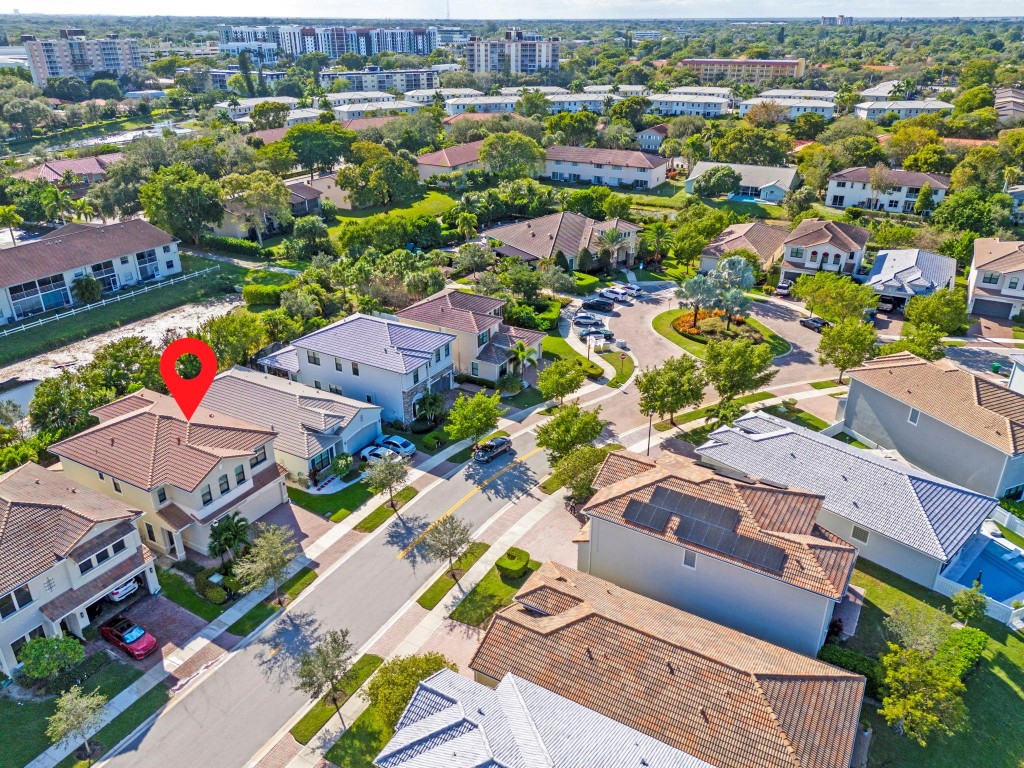 8870 NW 37th Coral Springs, FL 33065