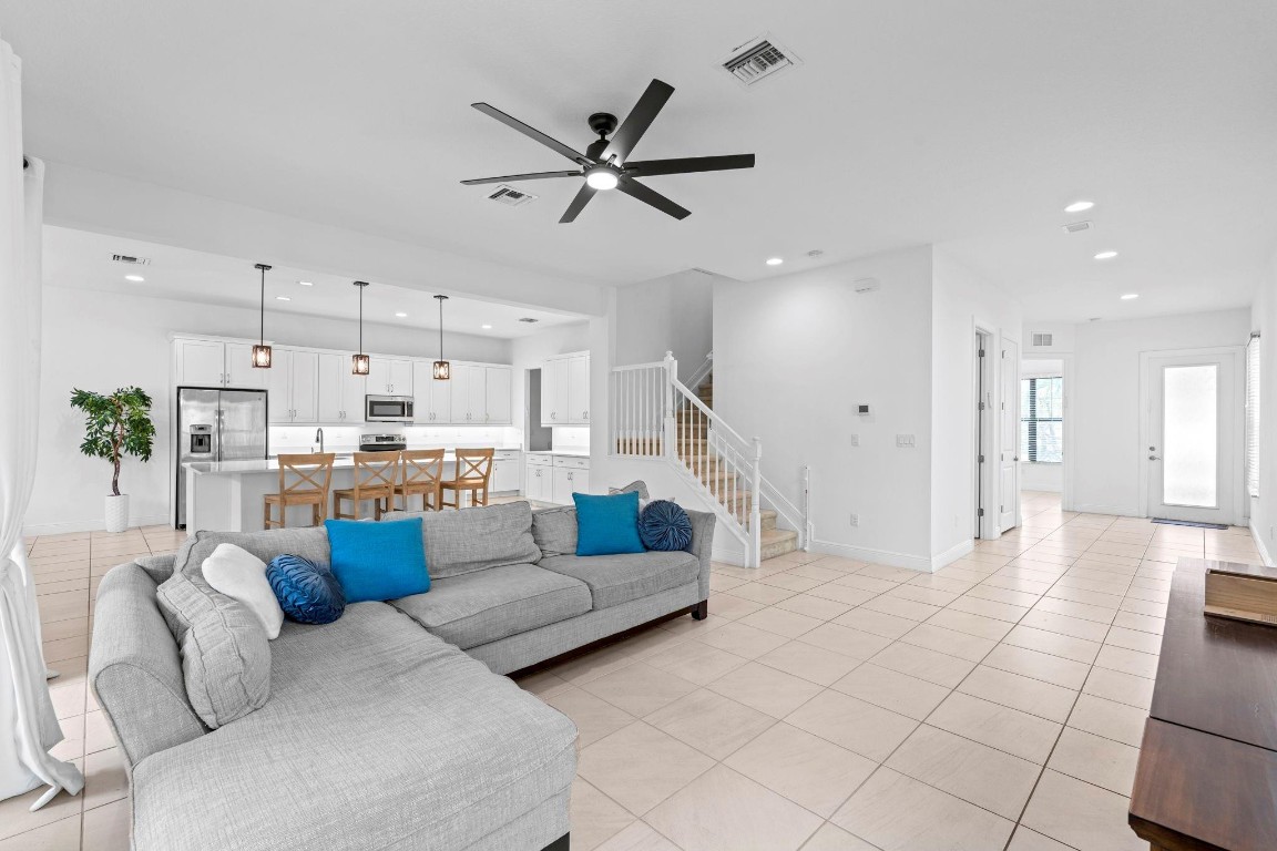 8870 NW 37th Coral Springs, FL 33065