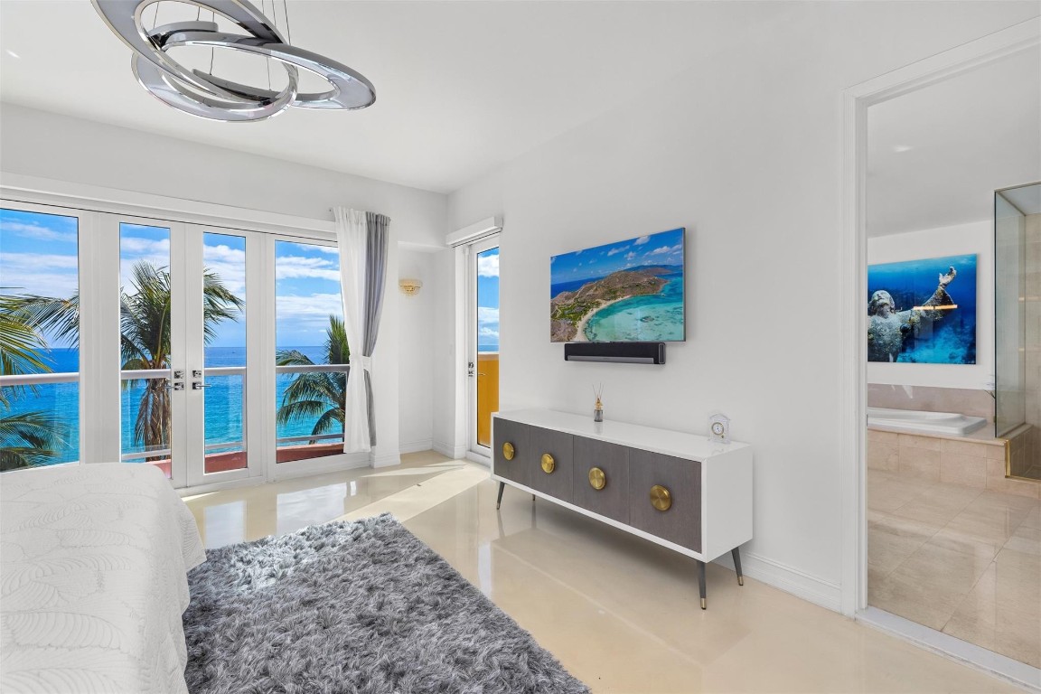 2160 N Ocean #III Fort Lauderdale, FL 33305