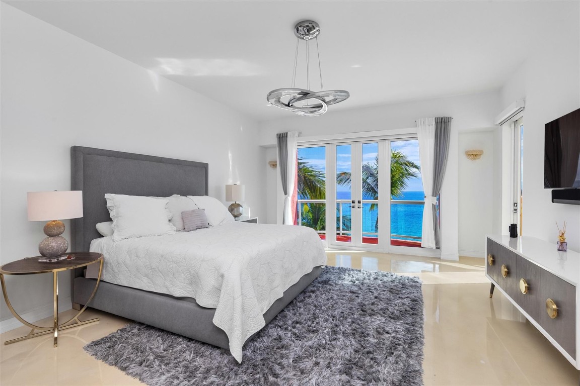 2160 N Ocean #III Fort Lauderdale, FL 33305