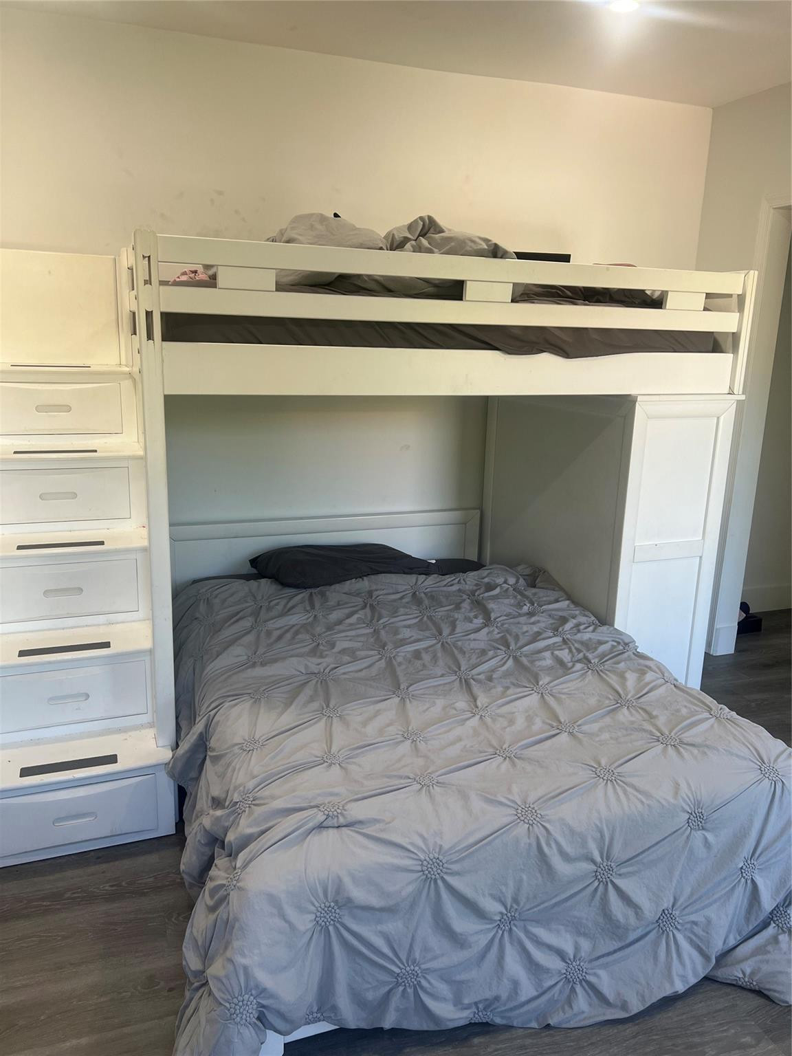 2152 SW 10th Miami, FL 33135