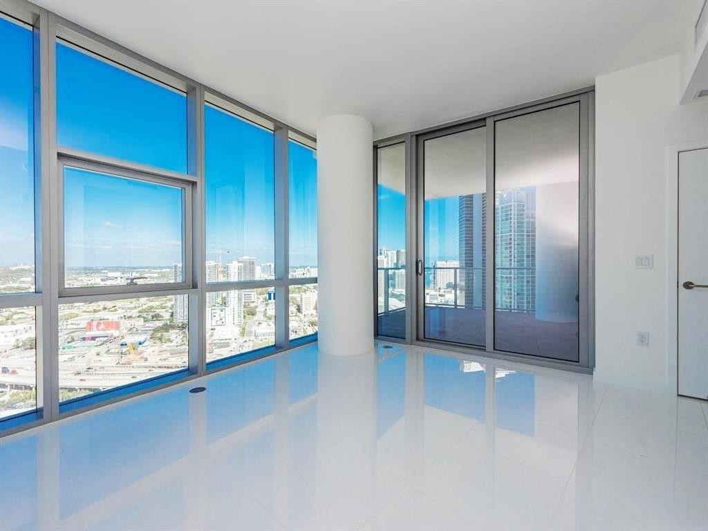 image Paramount Miami Worldcenter13