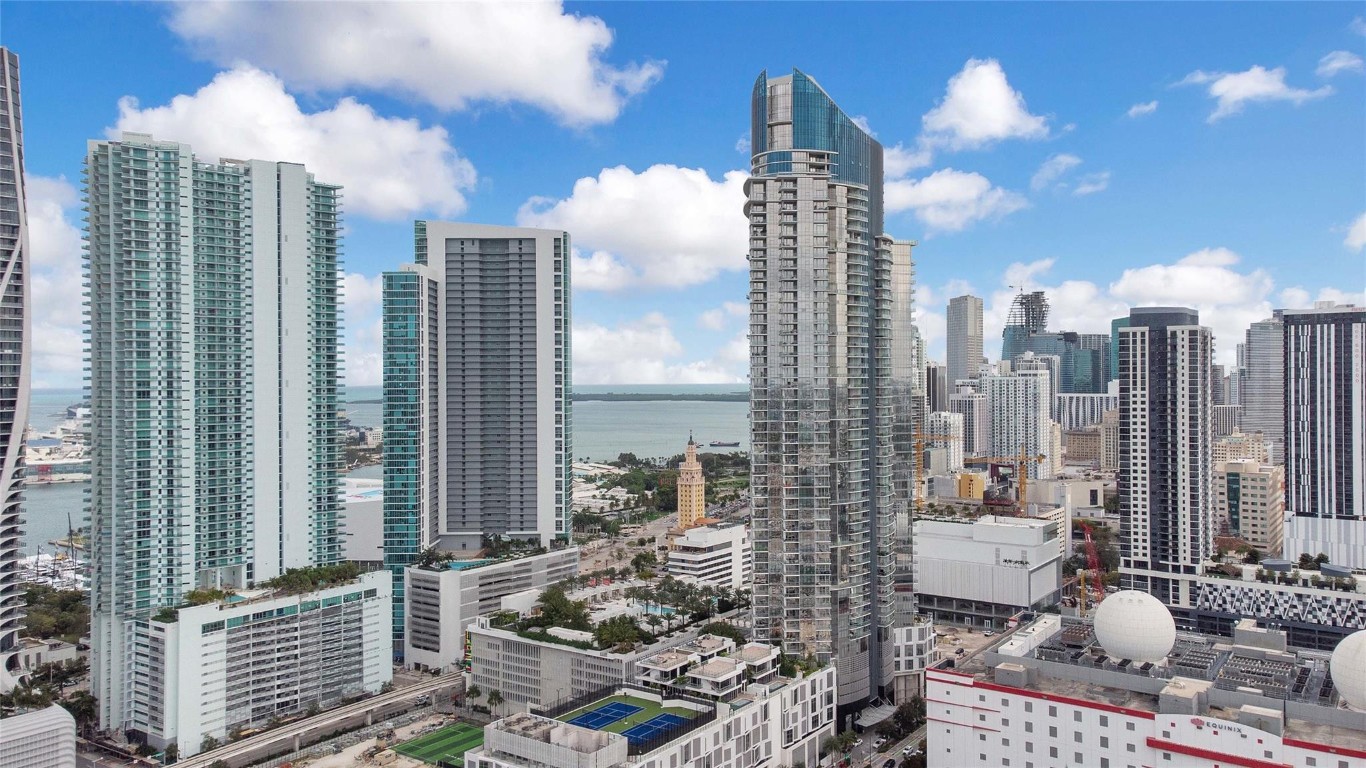 image Paramount Miami Worldcenter25