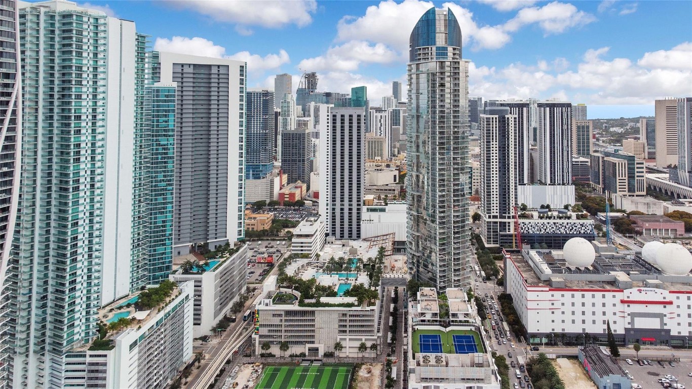 image Paramount Miami Worldcenter26