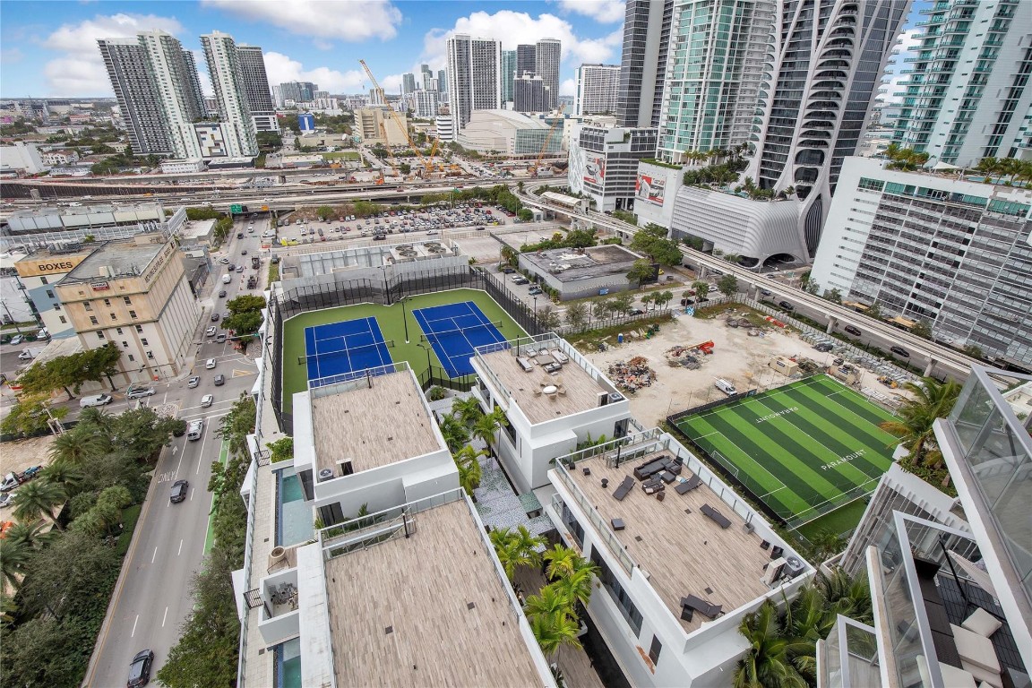 image Paramount Miami Worldcenter52