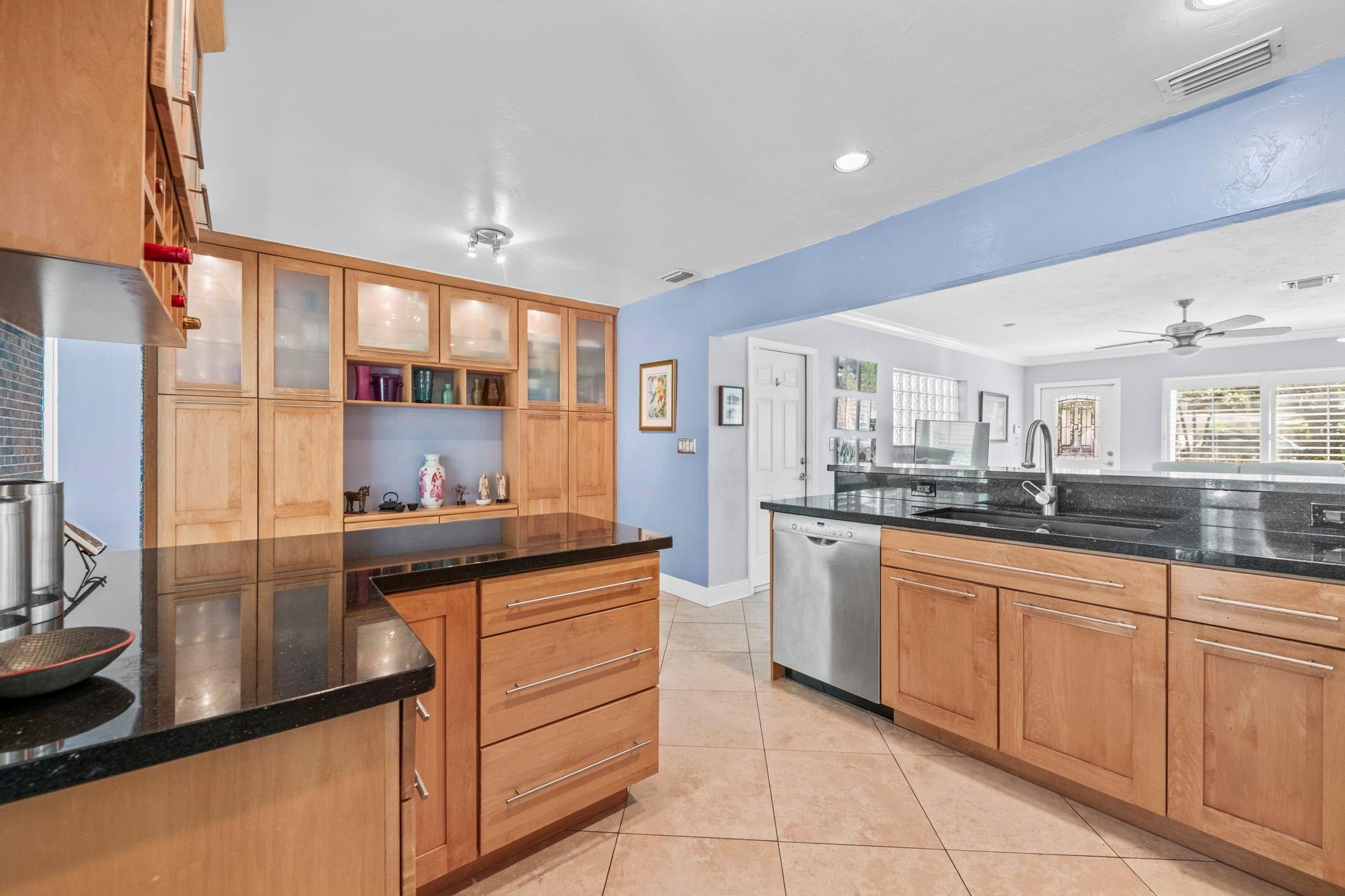 1815 N Victoria Park Fort Lauderdale, FL 33305