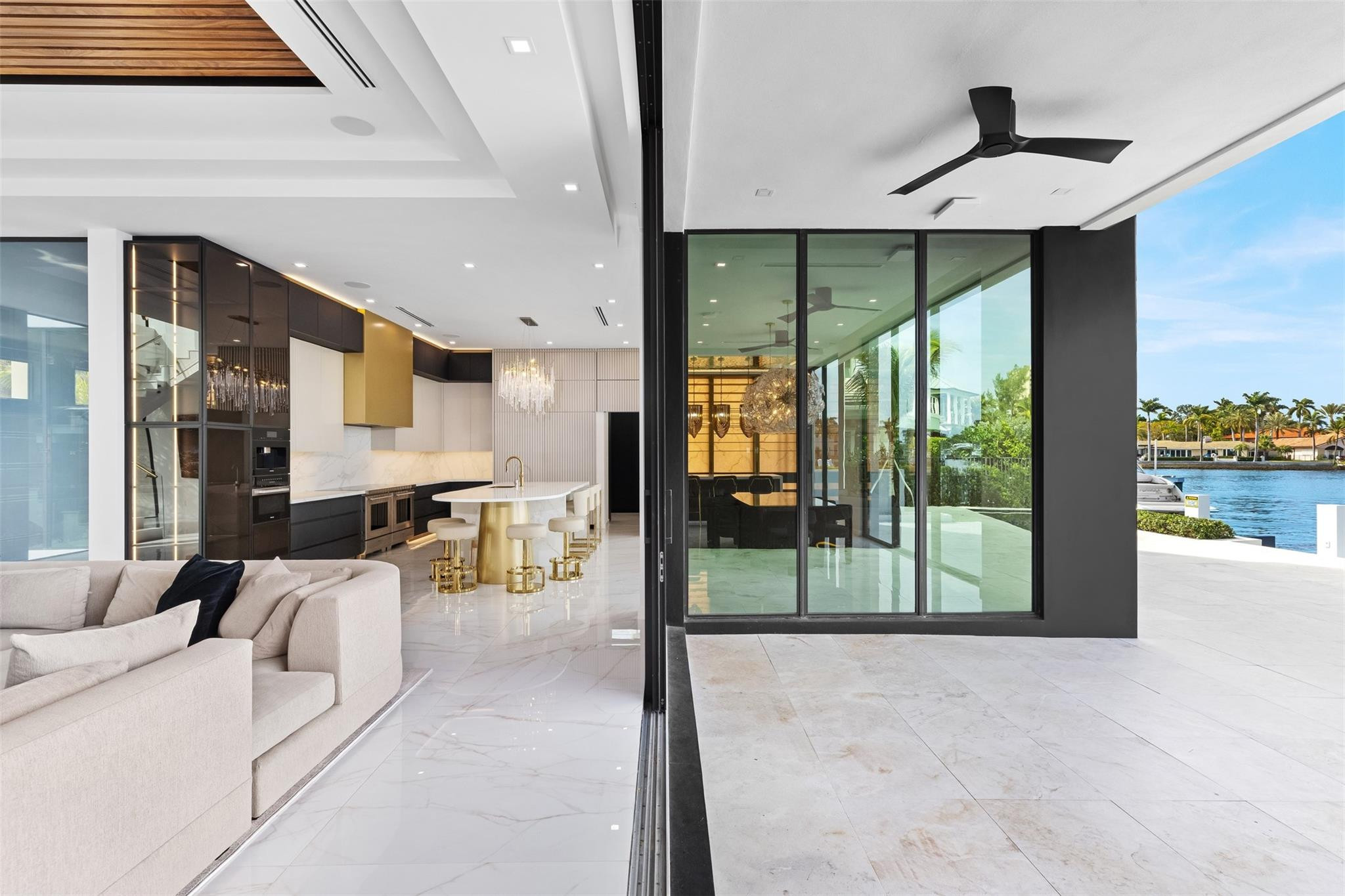 1371 W Terra Mar Pompano Beach, FL 33062