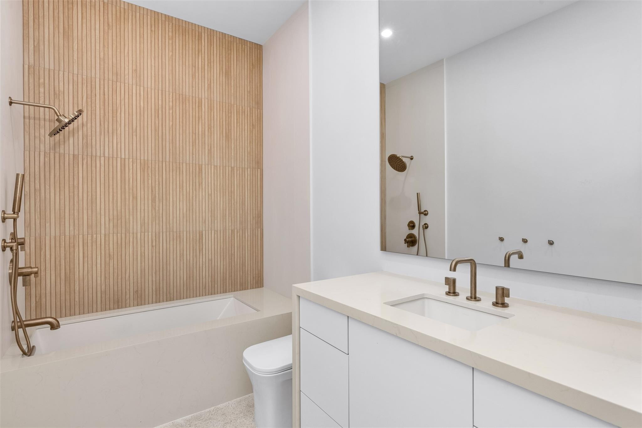 1371 W Terra Mar Pompano Beach, FL 33062