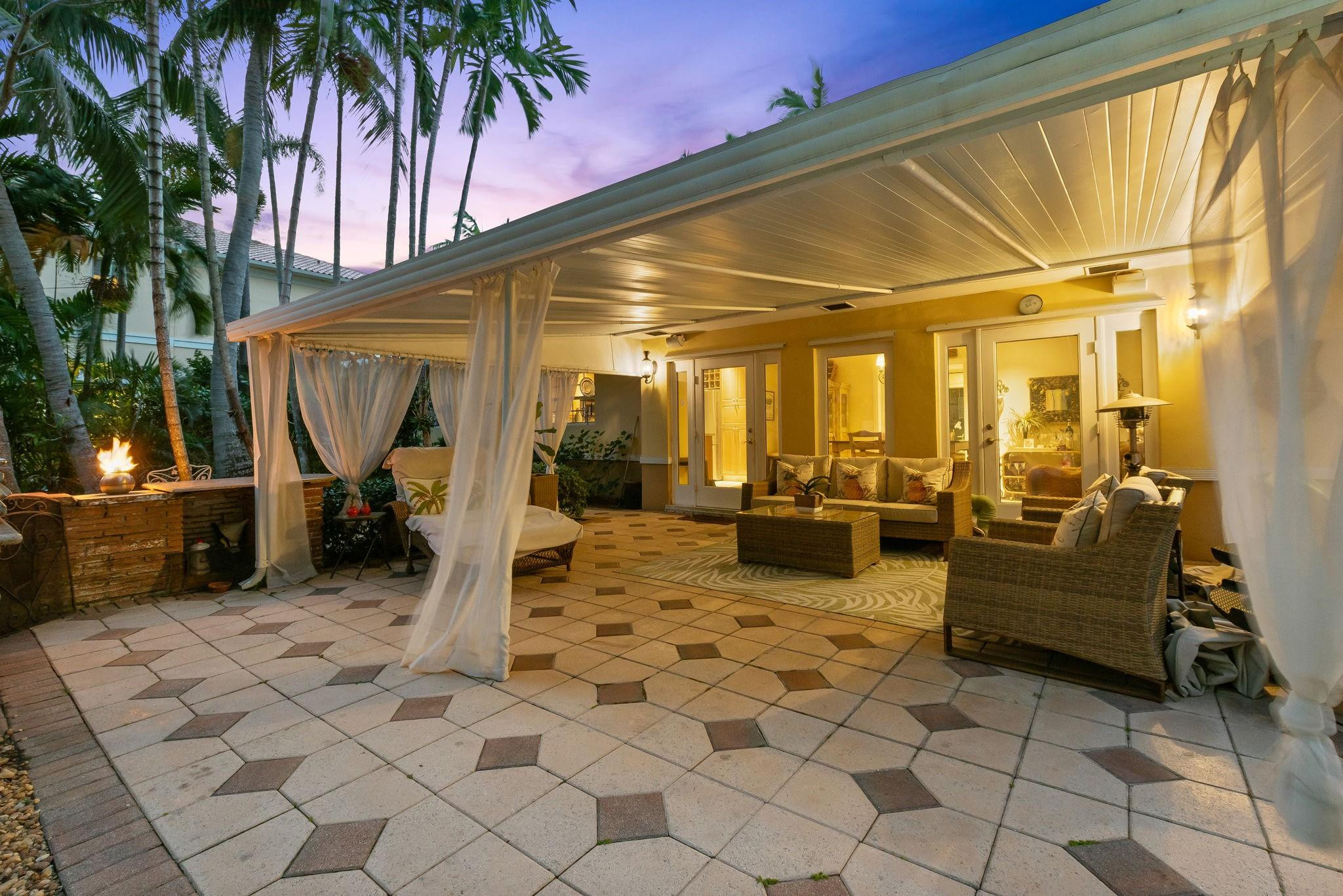 1030 Polk Hollywood, FL 33019