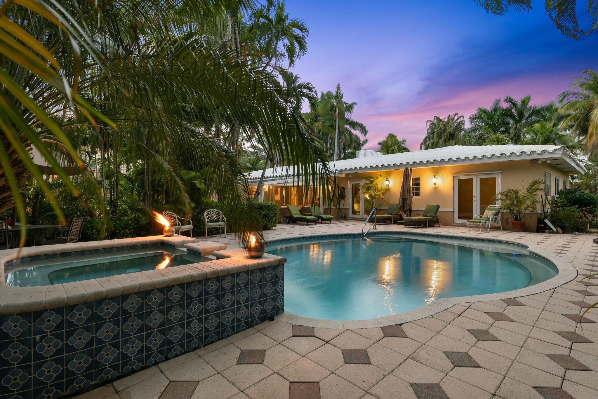 1030 Polk Hollywood, FL 33019