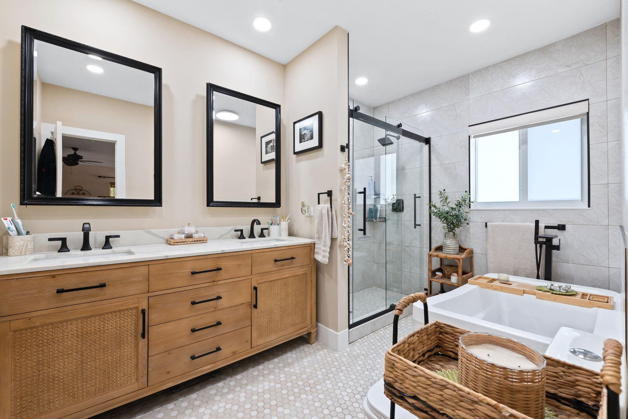 1030 Polk Hollywood, FL 33019