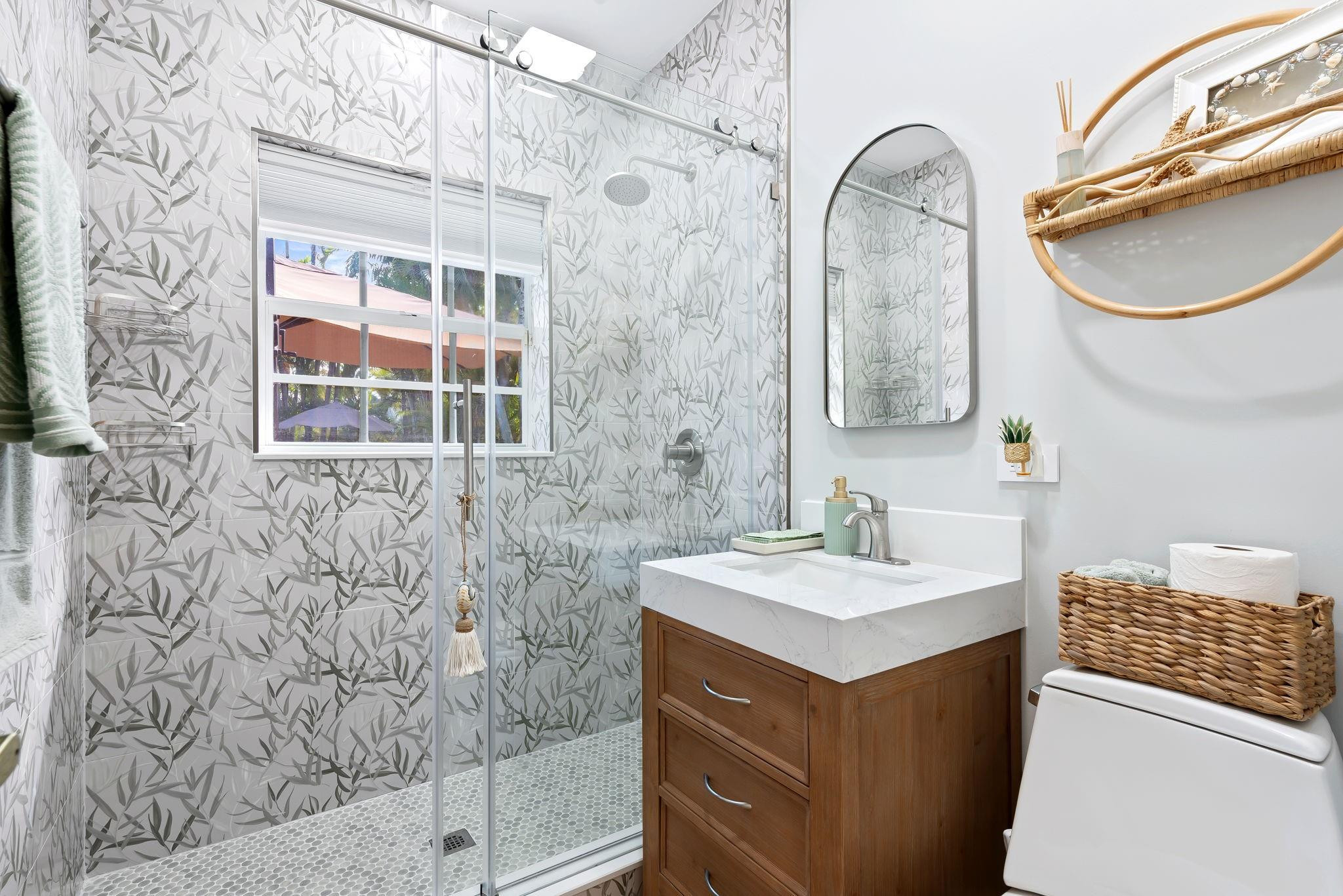 1030 Polk Hollywood, FL 33019