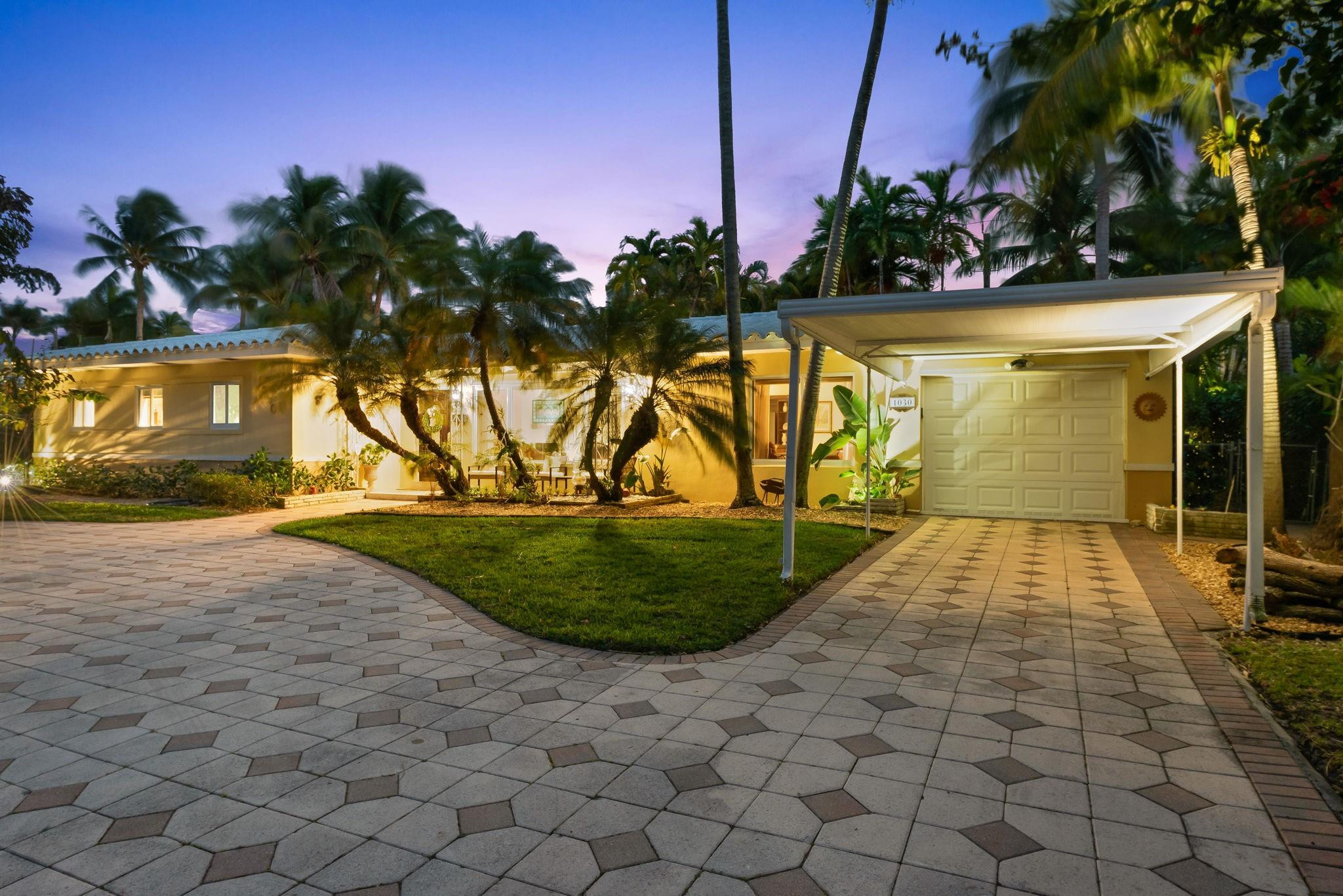 1030 Polk Hollywood, FL 33019