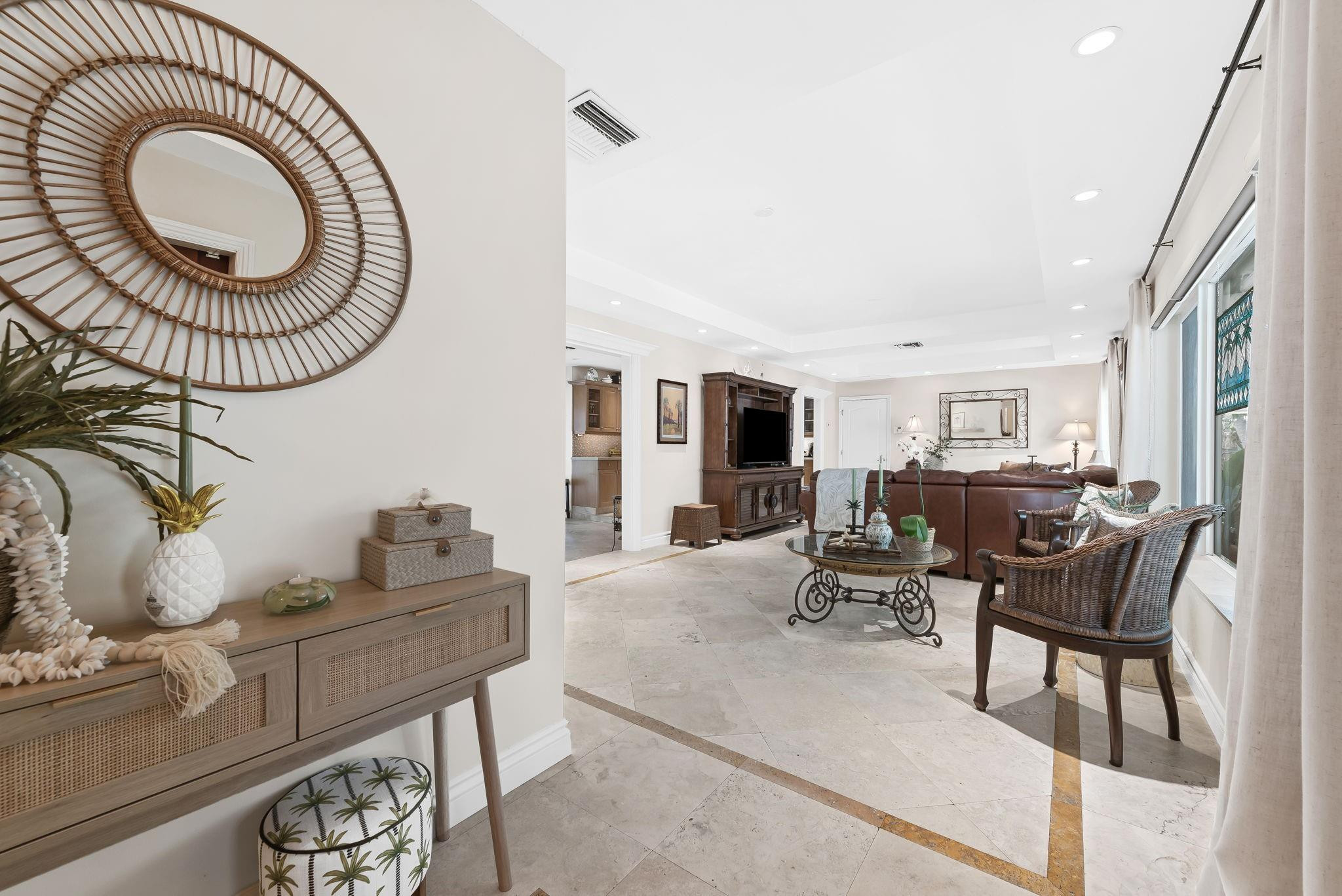 1030 Polk Hollywood, FL 33019