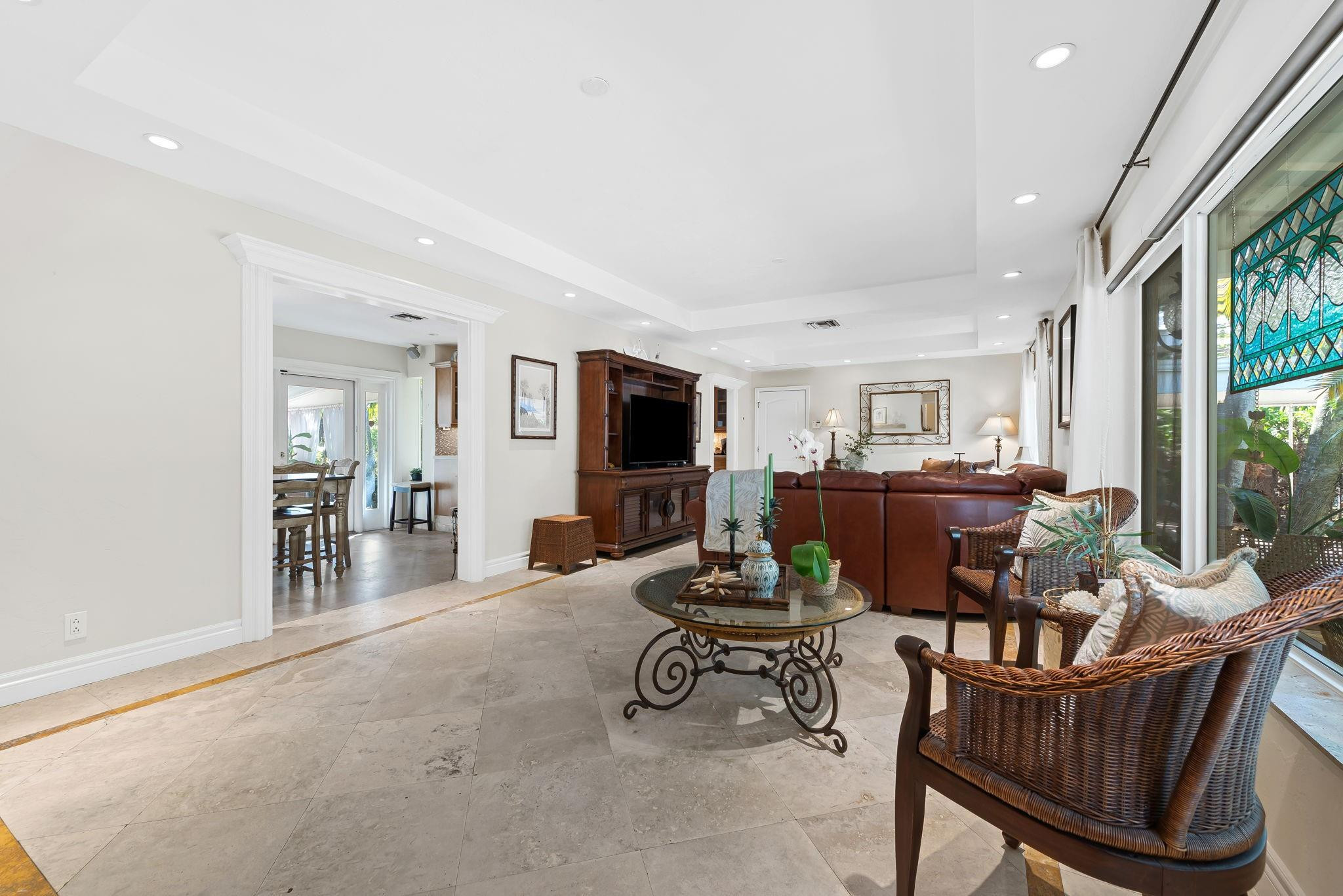 1030 Polk Hollywood, FL 33019