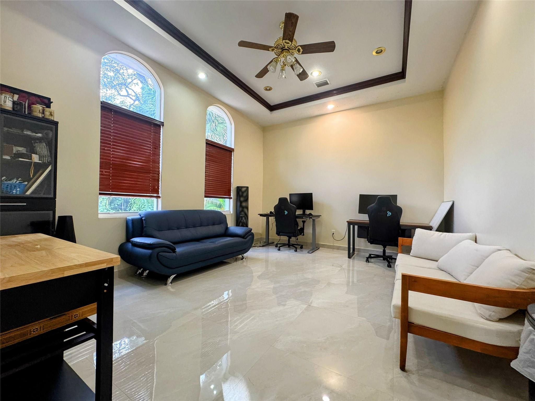 5981 SW 37th Fort Lauderdale, FL 33312