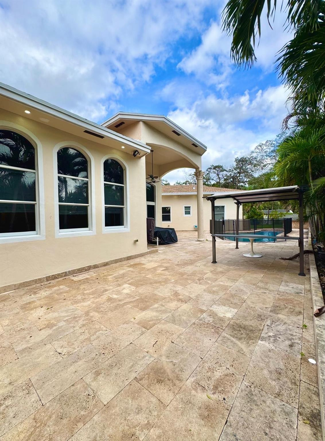 5981 SW 37th Fort Lauderdale, FL 33312