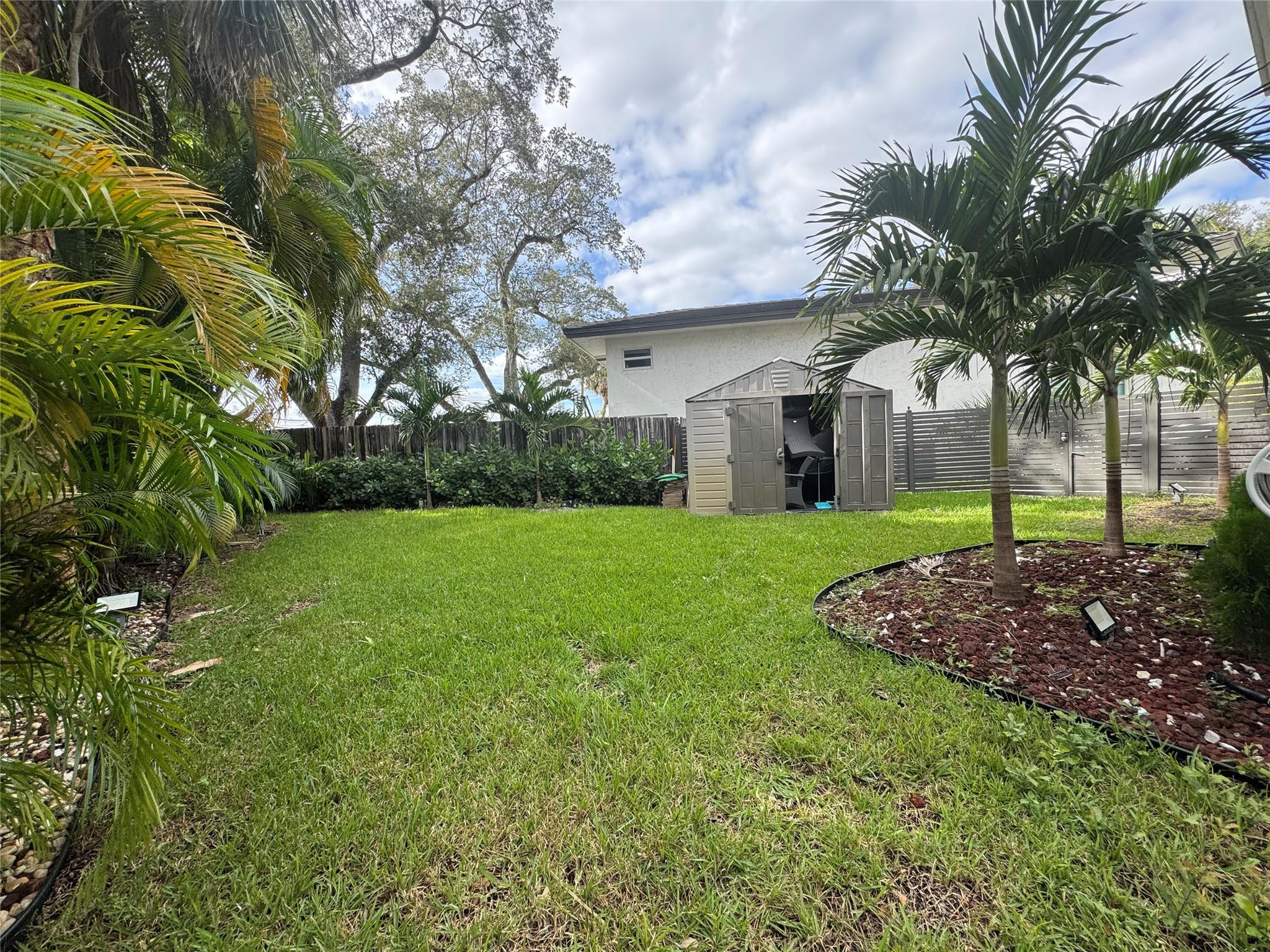 5981 SW 37th Fort Lauderdale, FL 33312