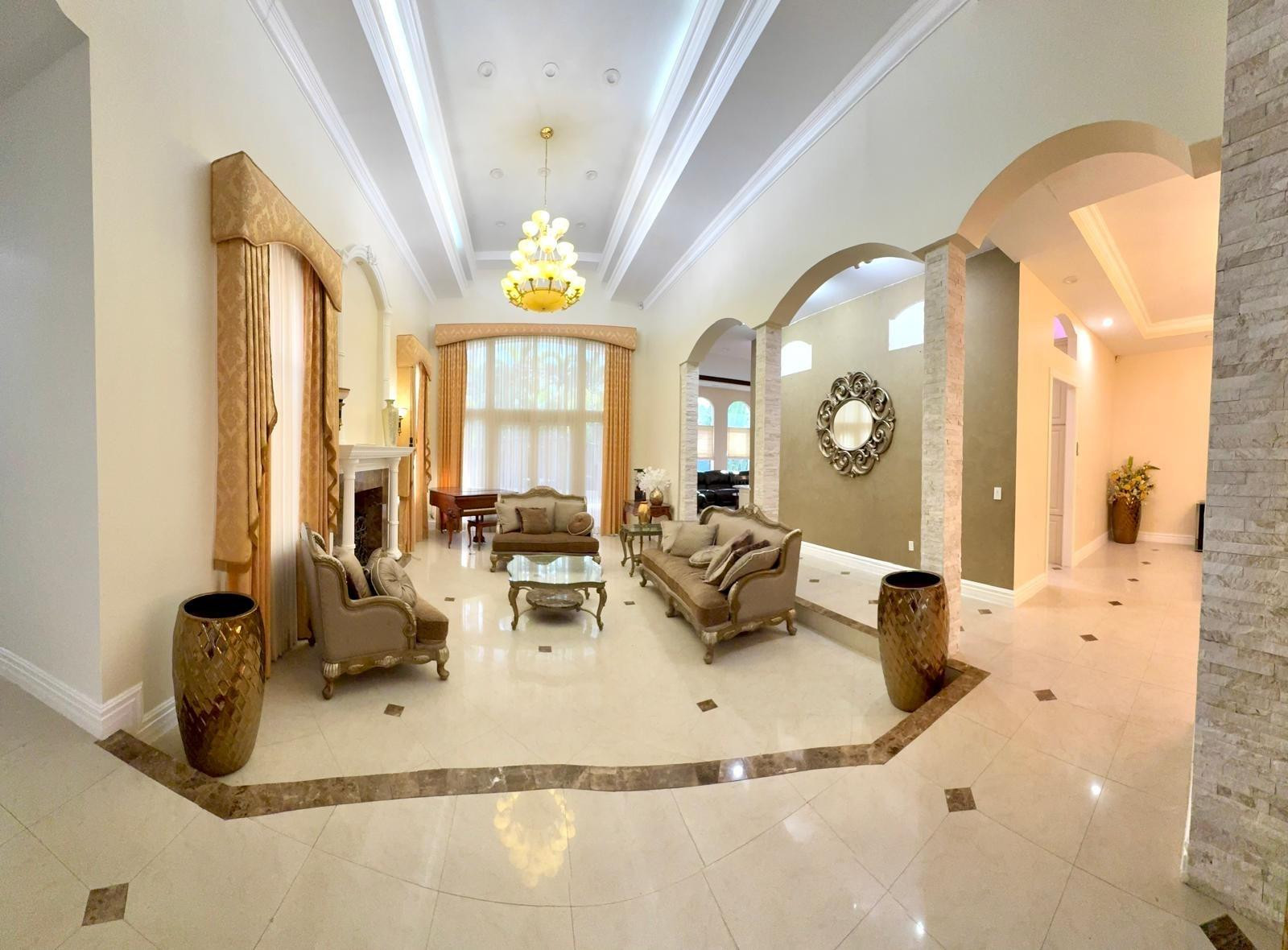 5981 SW 37th Fort Lauderdale, FL 33312